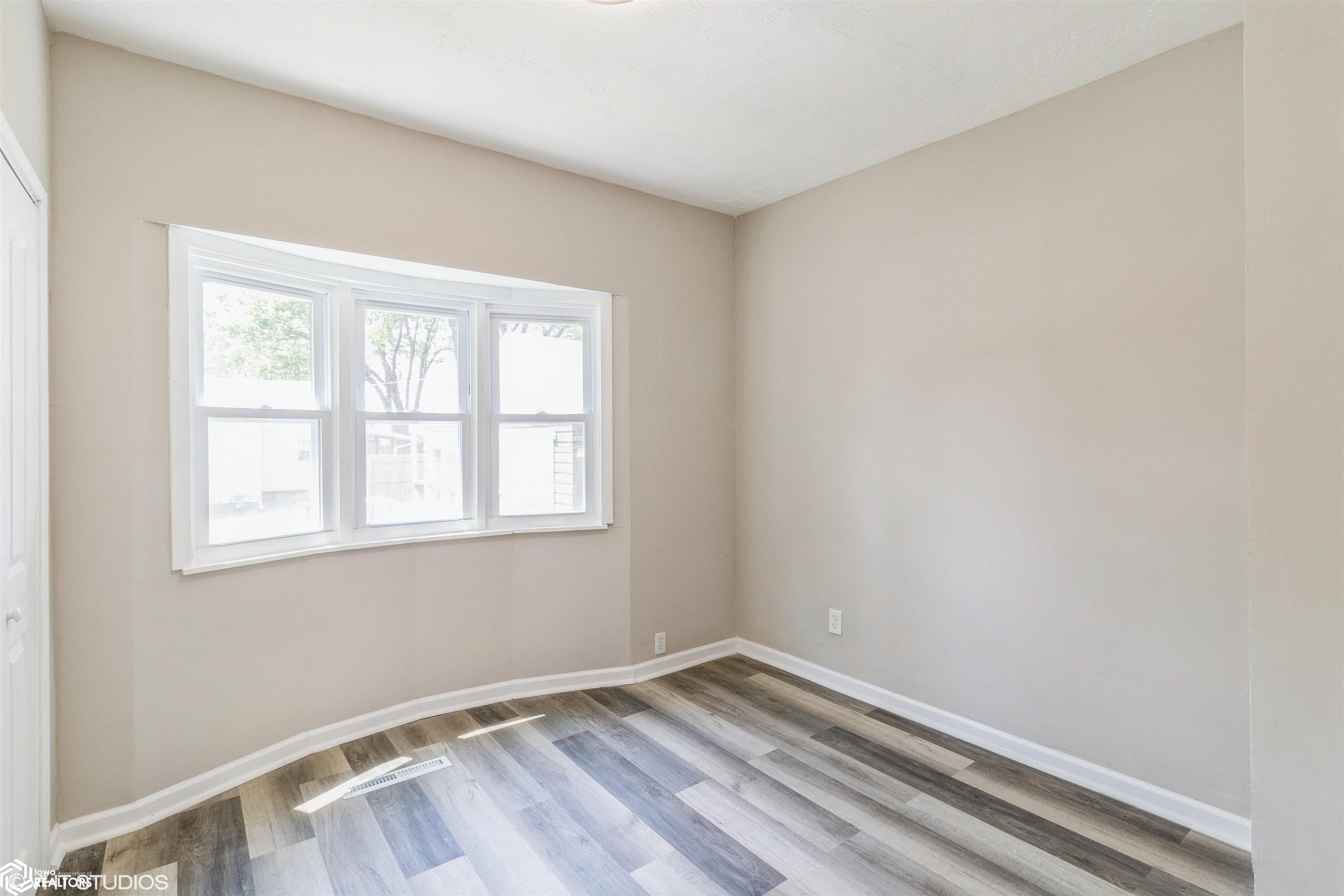 201 S Western Avenue, Eagle Grove, Iowa image 9