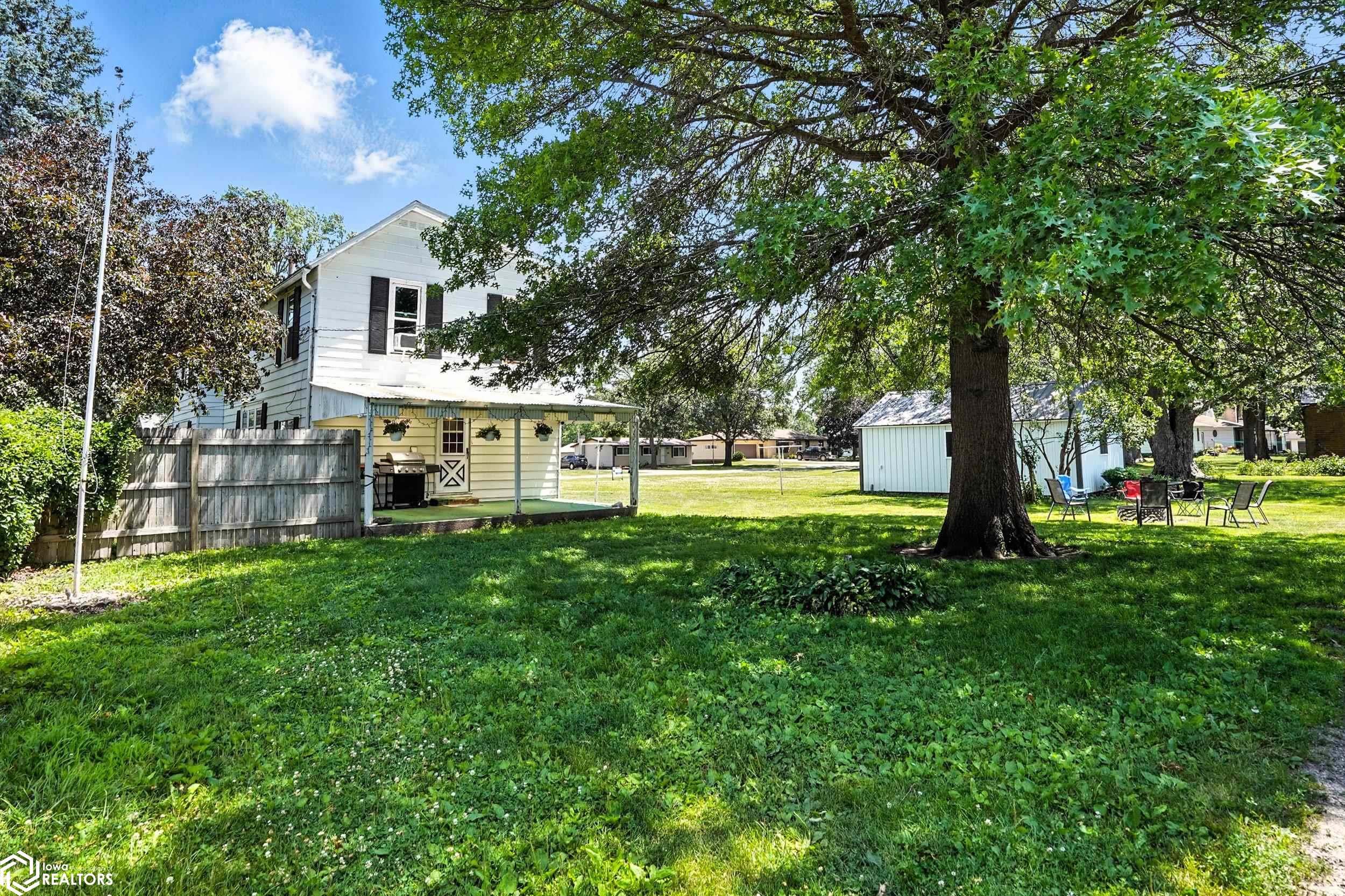 214 N Baker St, Keota, Iowa image 32