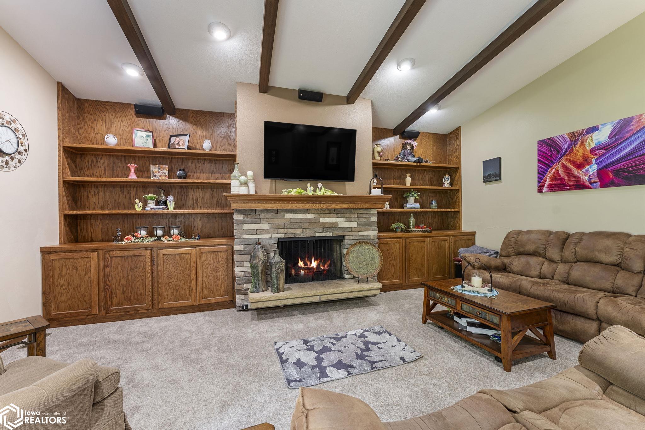 742 S 10th Avenue, Washington, Iowa image 17