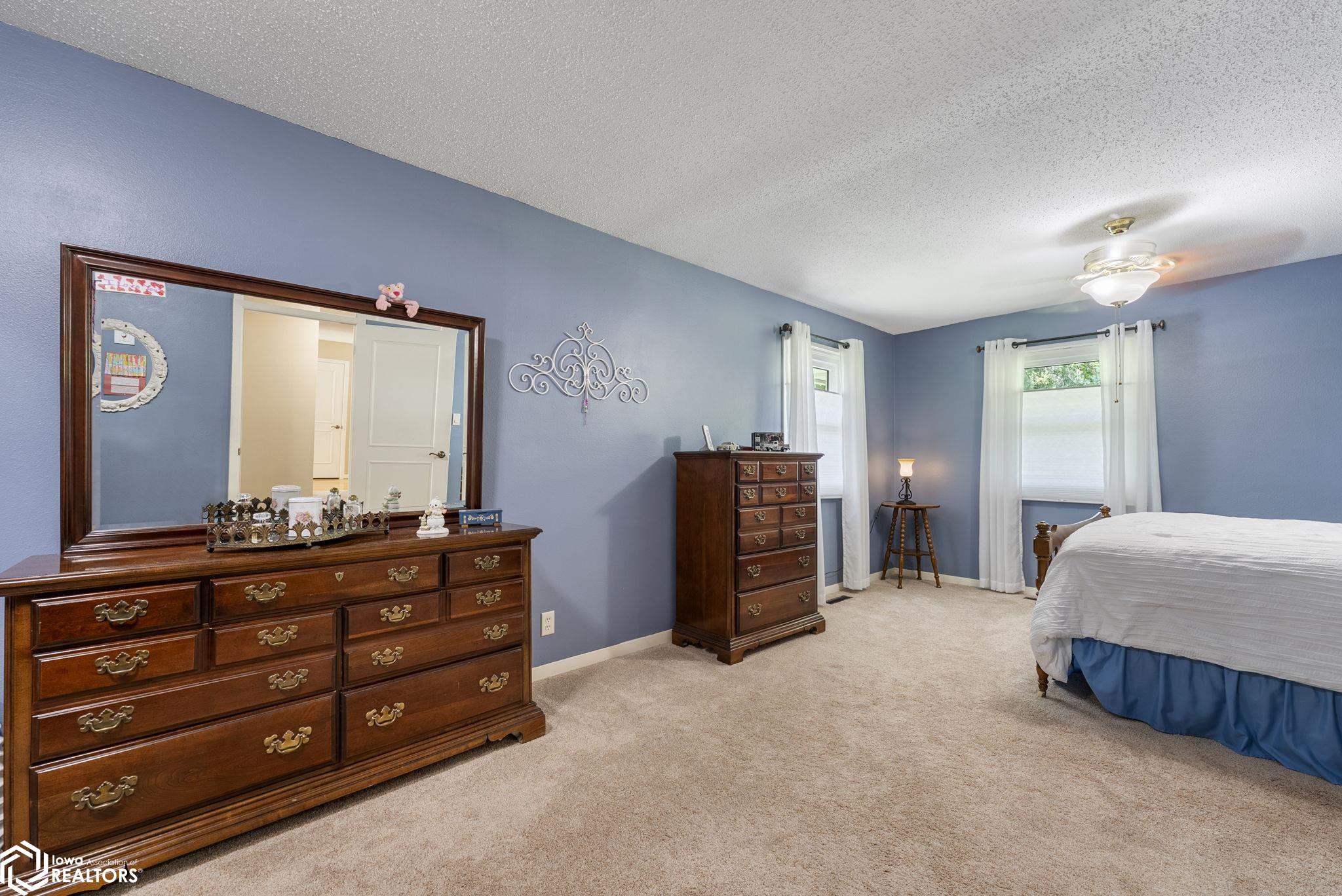 742 S 10th Avenue, Washington, Iowa image 22