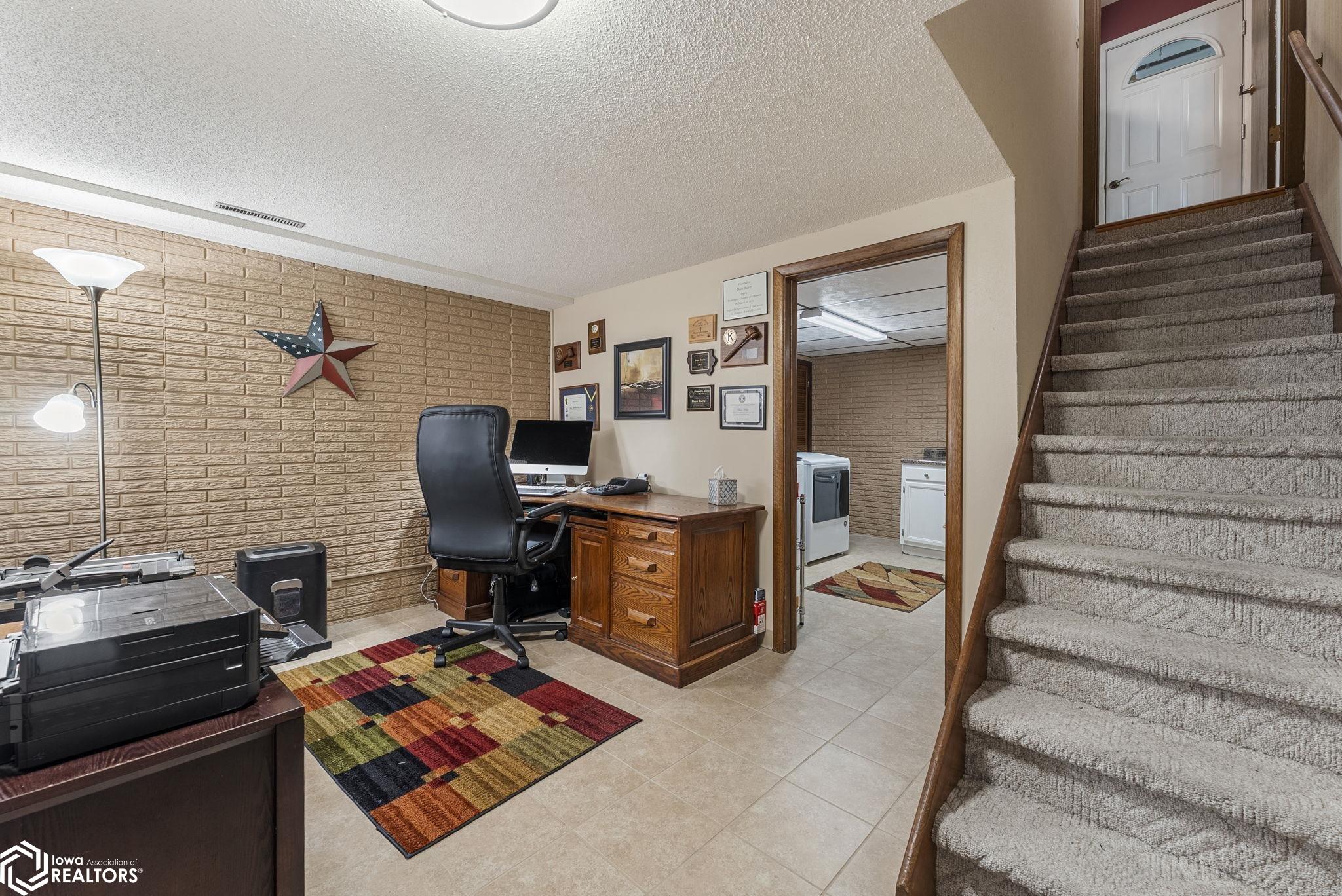 742 S 10th Avenue, Washington, Iowa image 27
