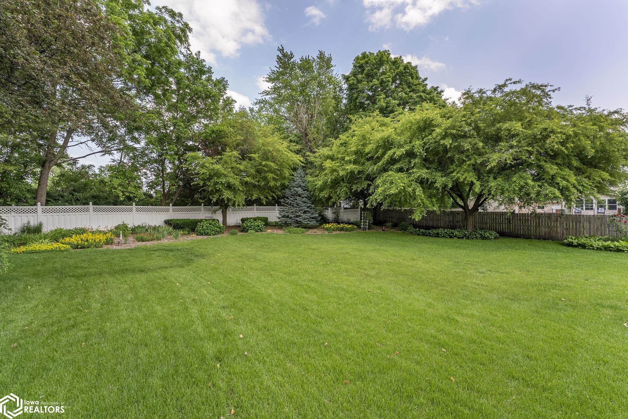 742 S 10th Avenue, Washington, Iowa image 7