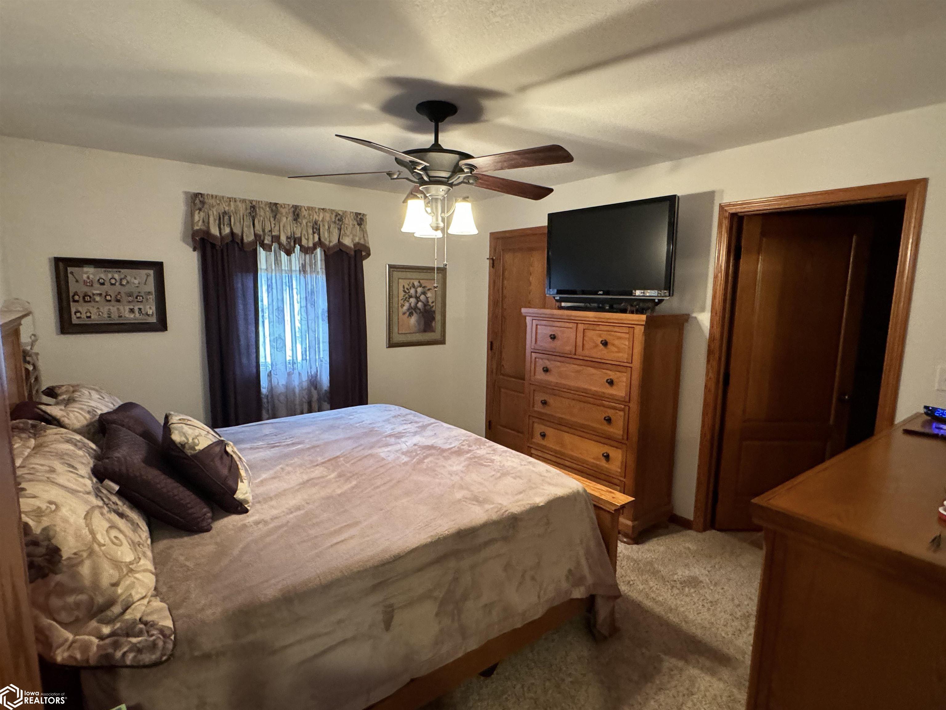 1305 N Mulberry Street, Creston, Iowa image 12
