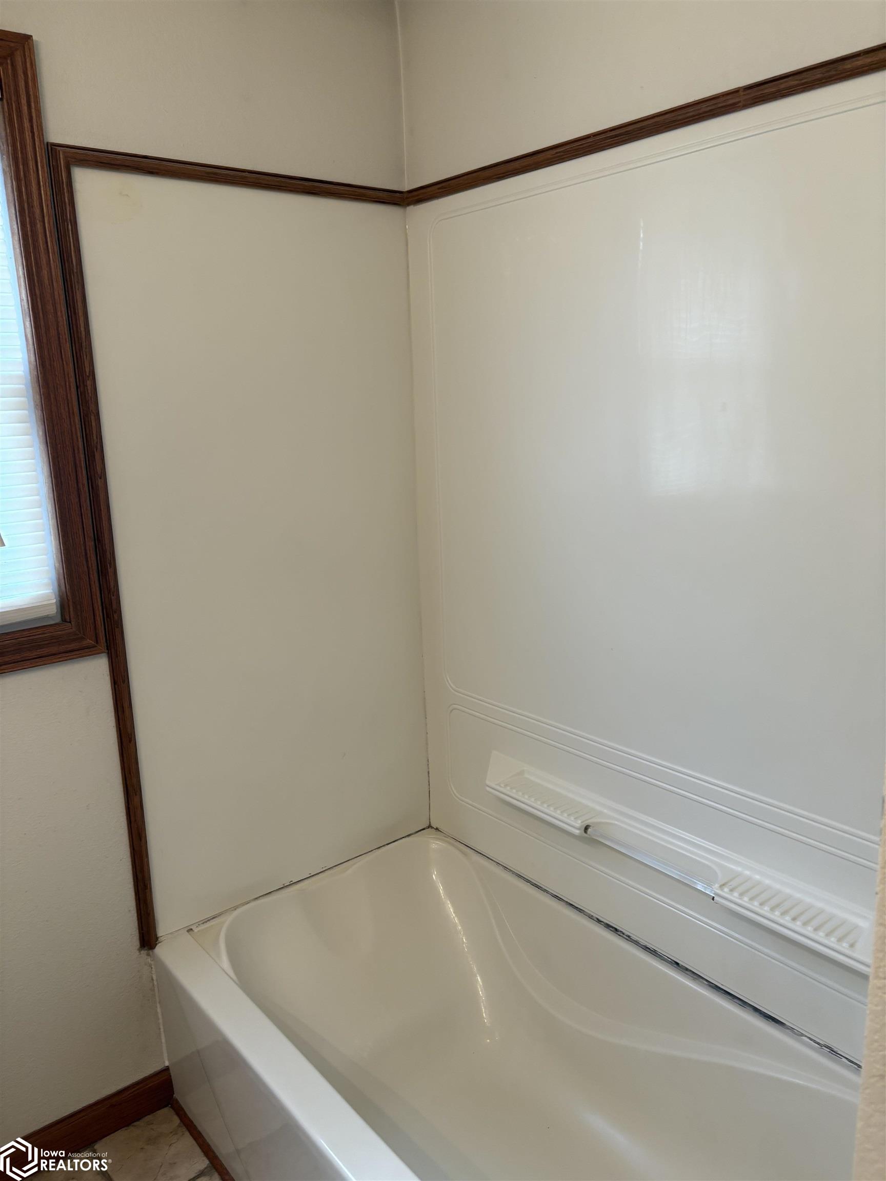 213 Lynwood Avenue, Ottumwa, Iowa image 17