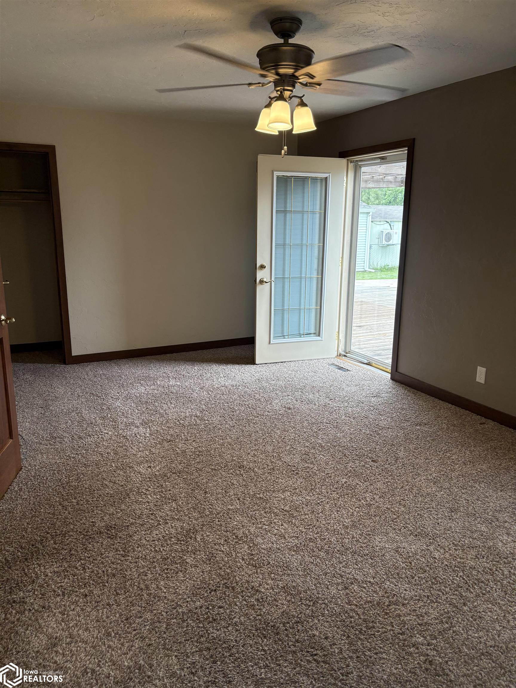 213 Lynwood Avenue, Ottumwa, Iowa image 24