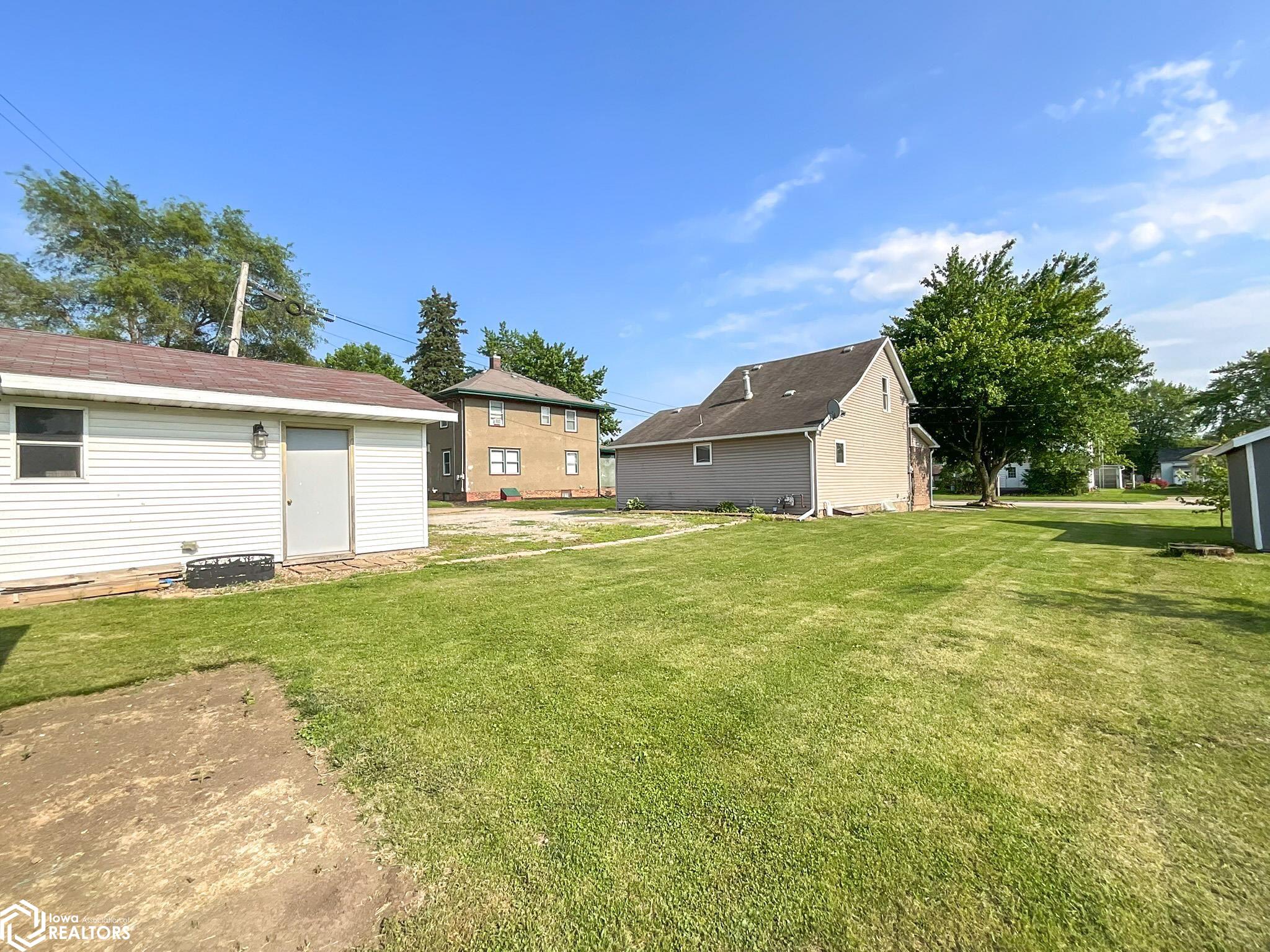407 W Market Street, New Sharon, Iowa image 25