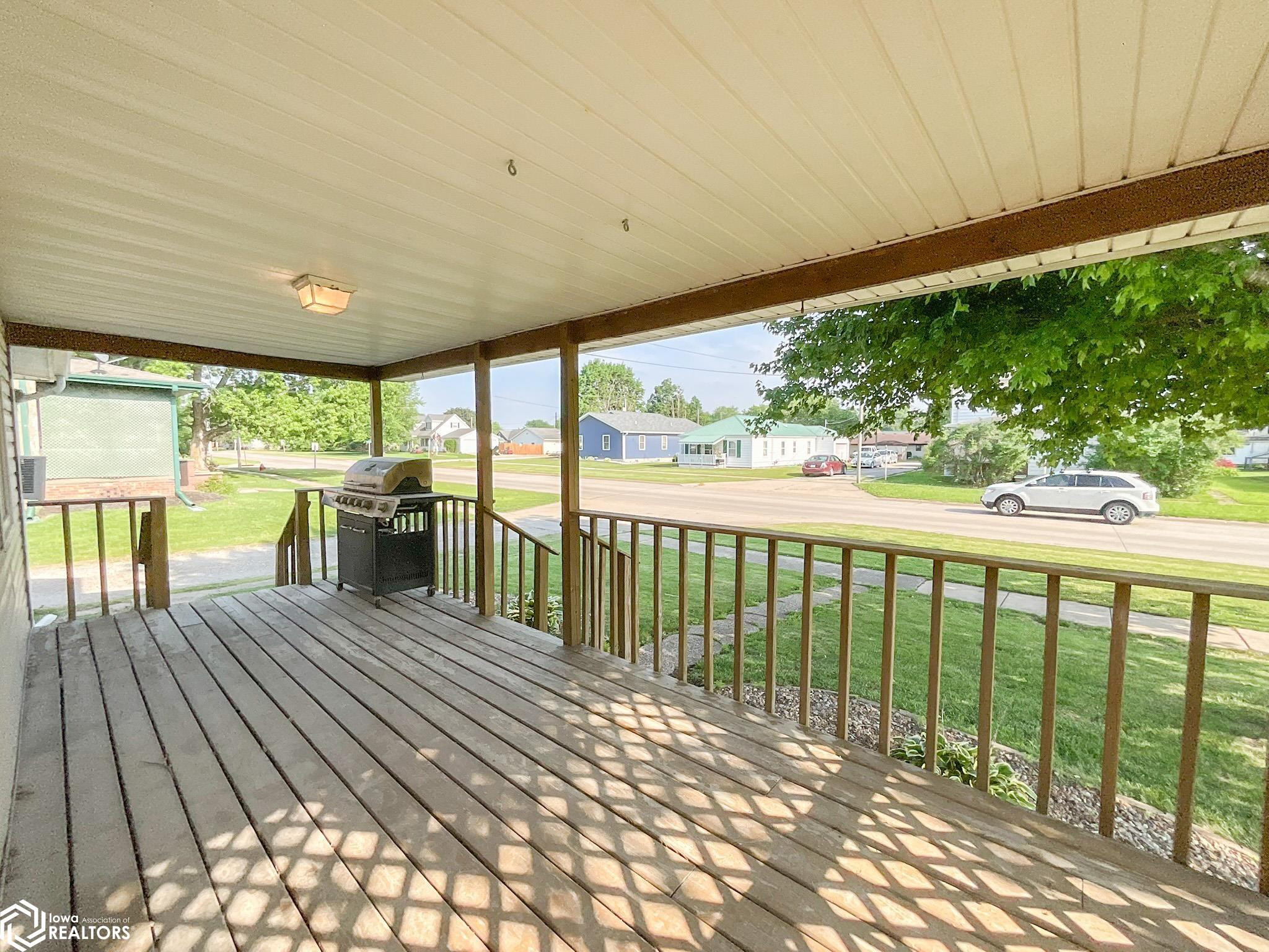 407 W Market Street, New Sharon, Iowa image 6