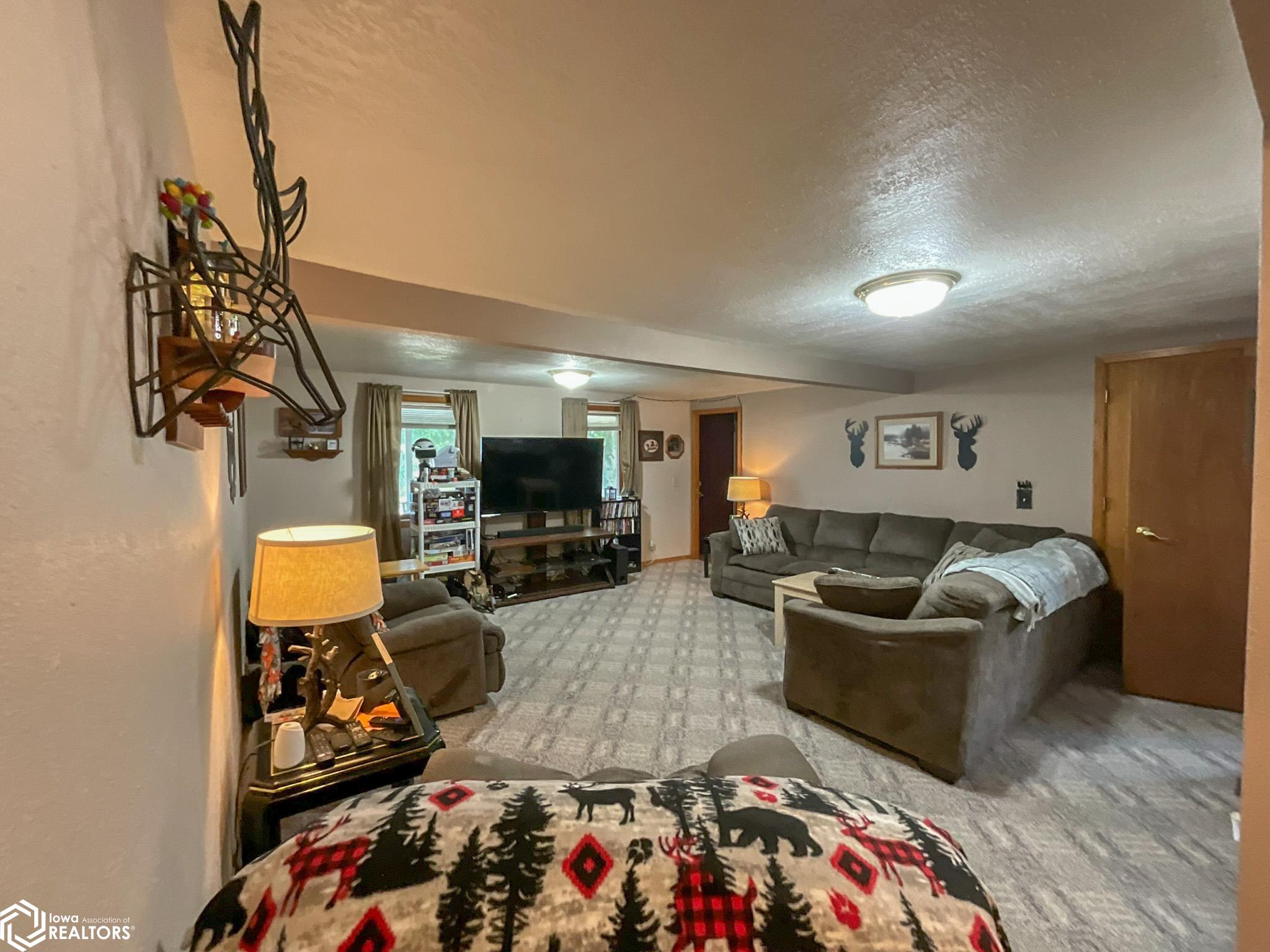 407 W Market Street, New Sharon, Iowa image 8