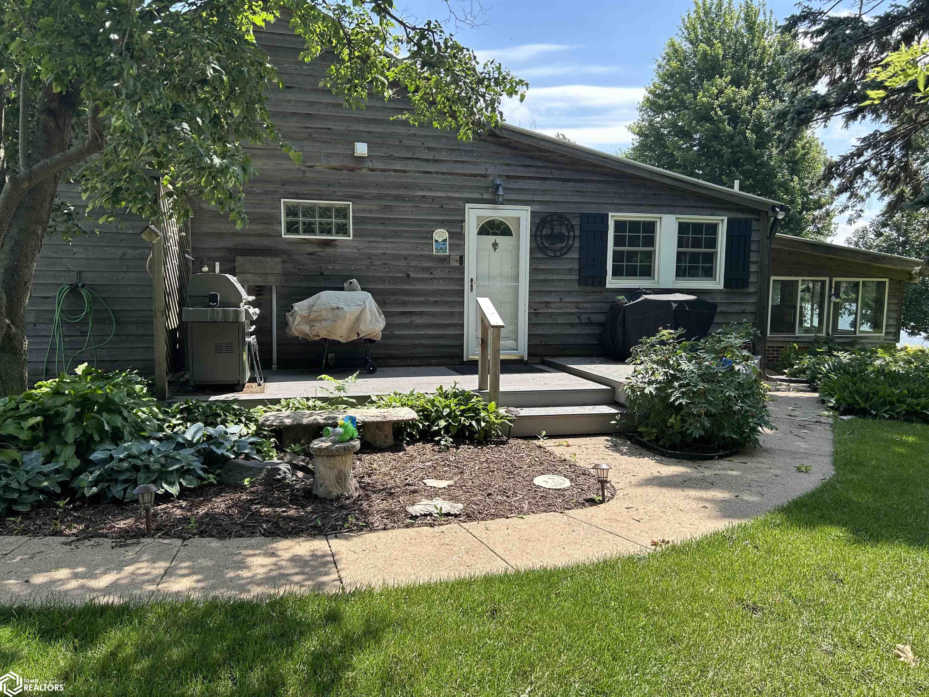 1431 Beeds Lake Drive, Hampton, Iowa image 1