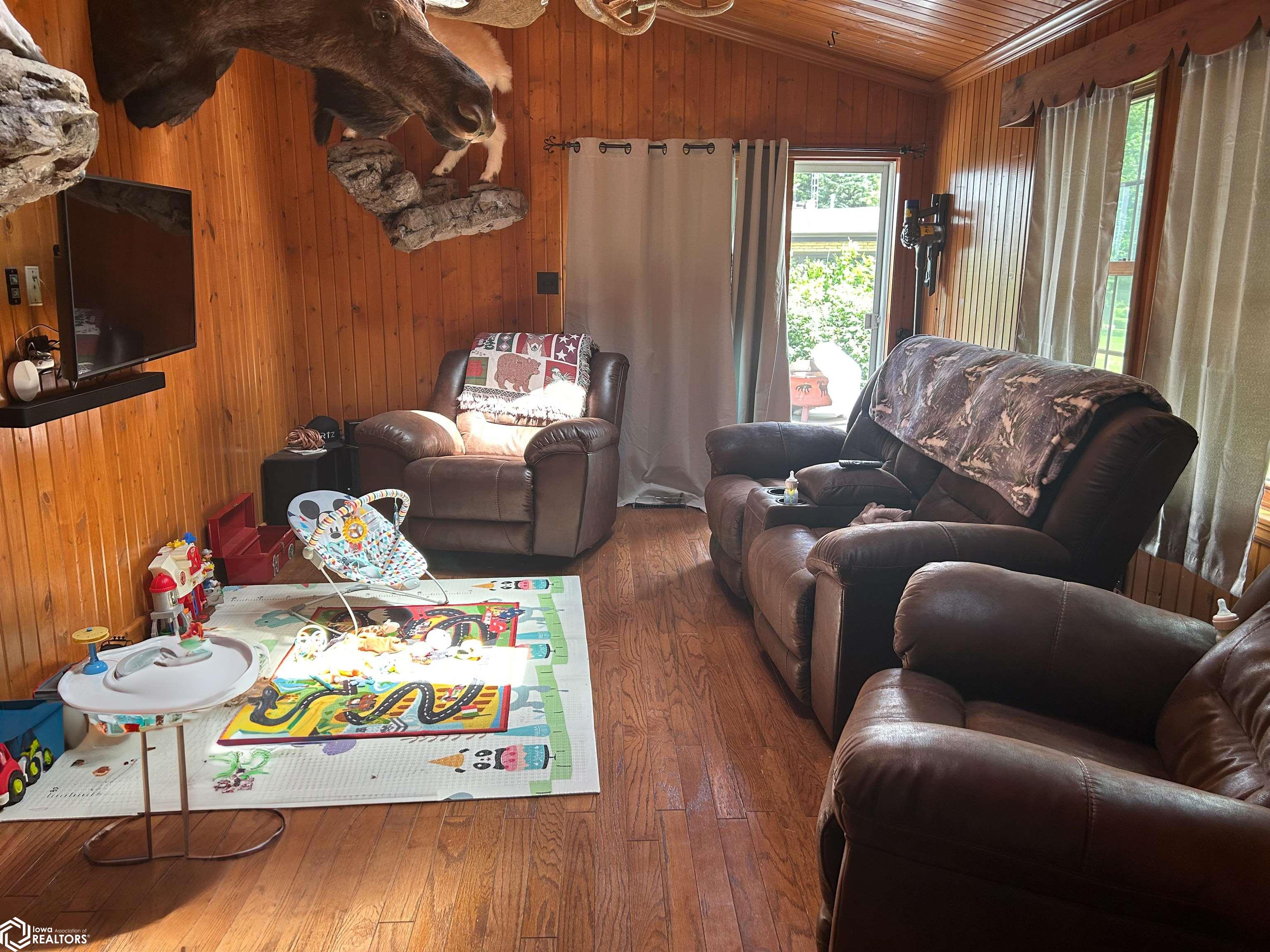 1431 Beeds Lake Drive, Hampton, Iowa image 19