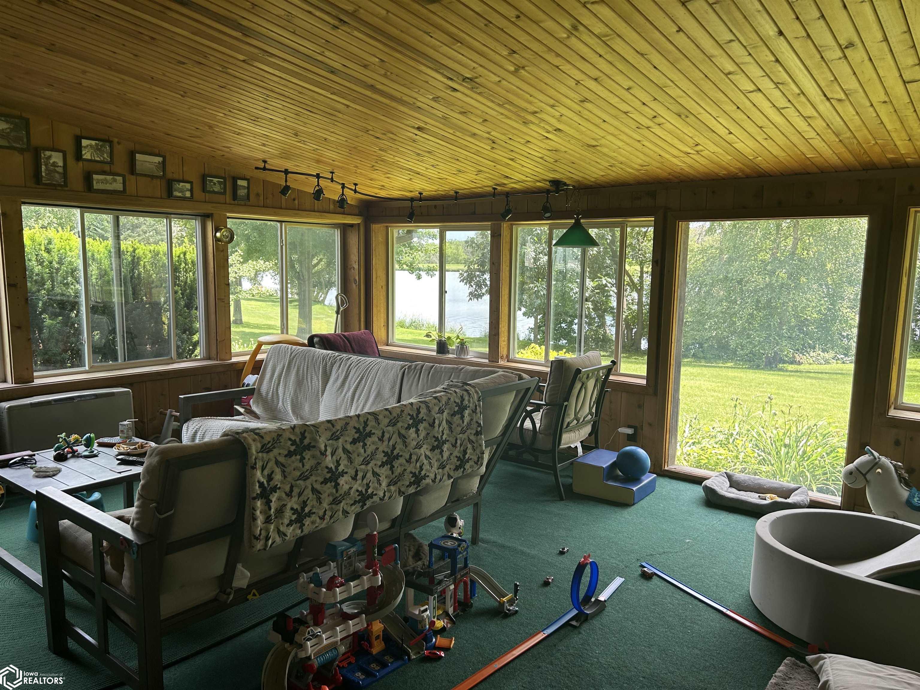 1431 Beeds Lake Drive, Hampton, Iowa image 4