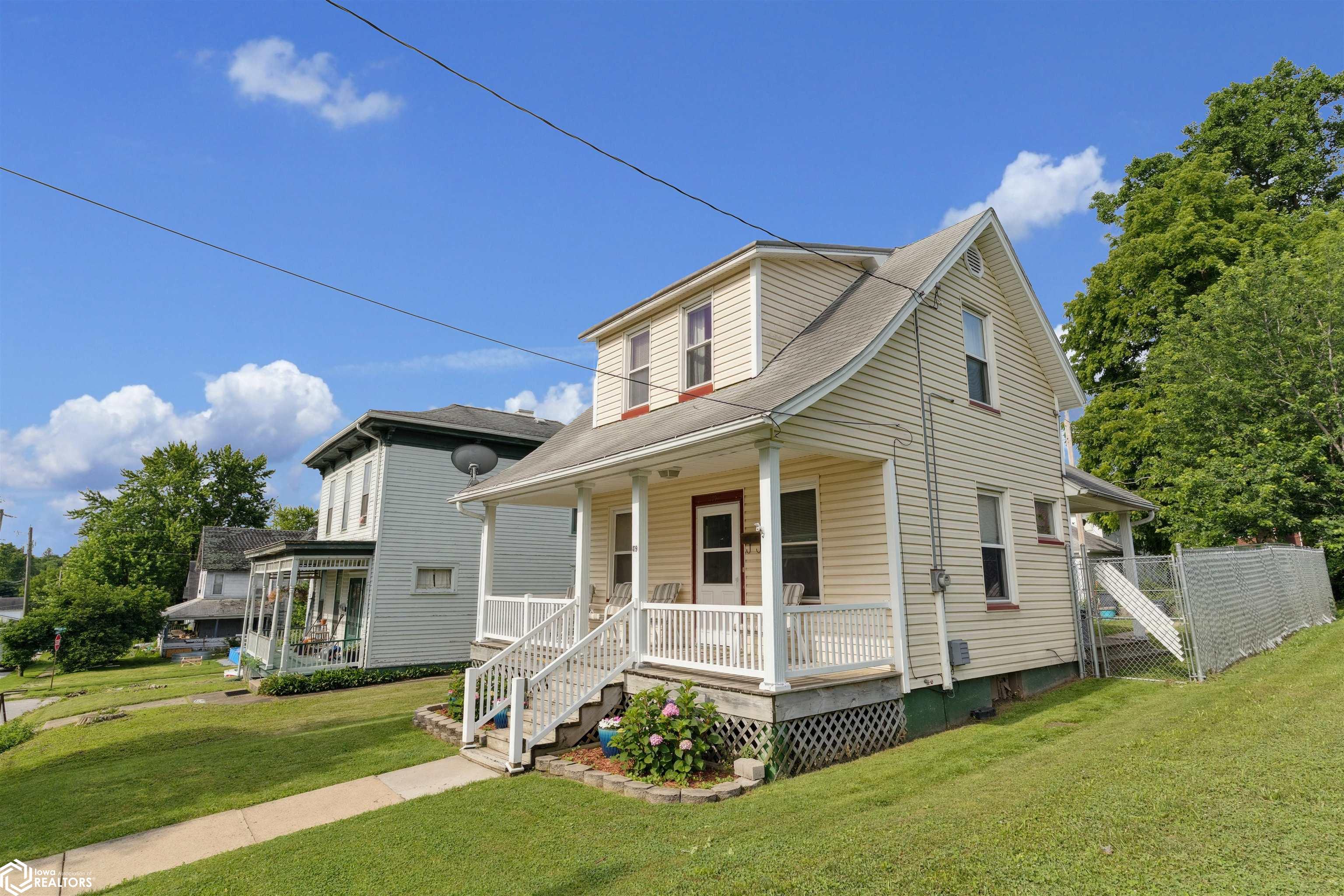 419 S Marshall Street, Burlington, Iowa image 2