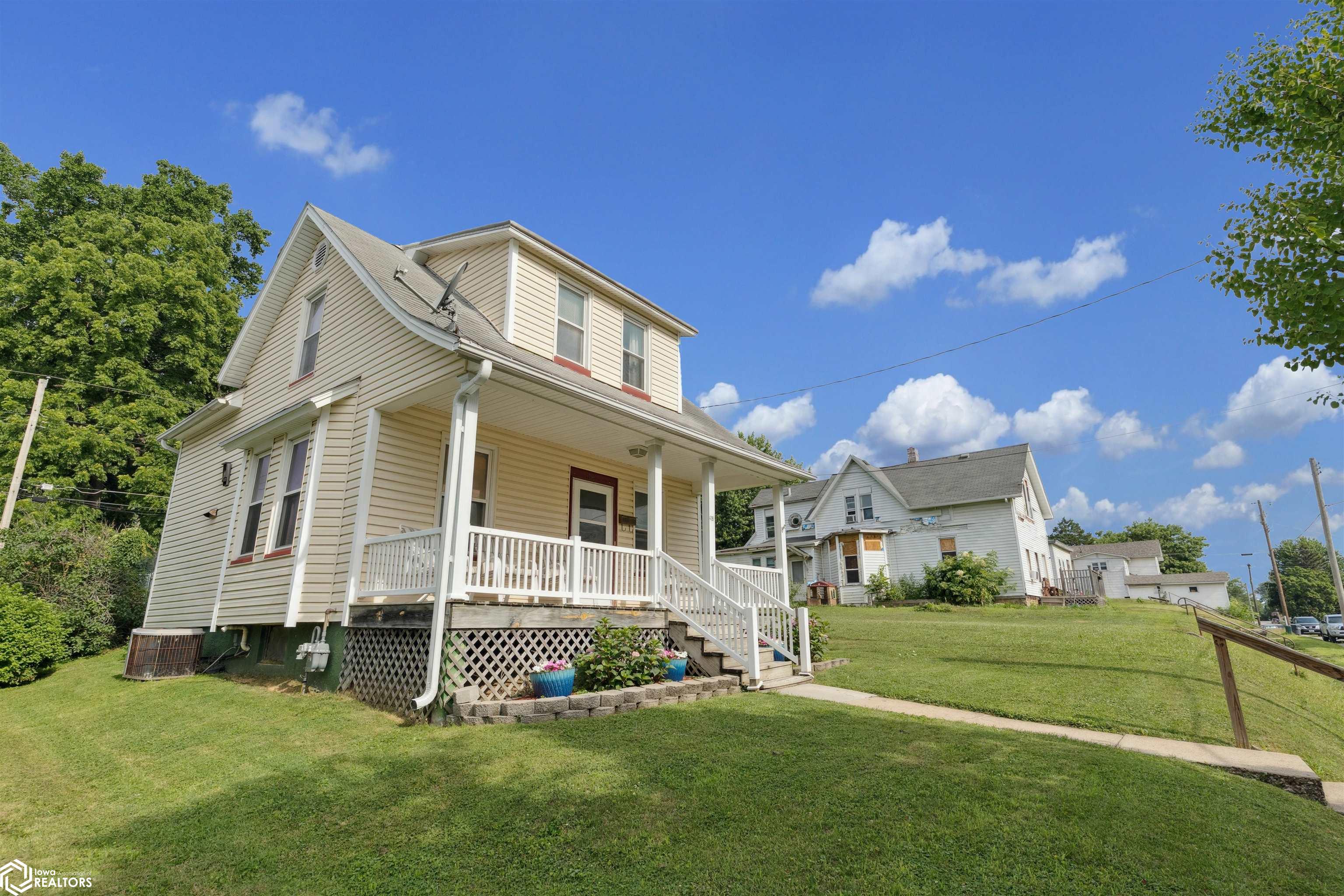 419 S Marshall Street, Burlington, Iowa image 24