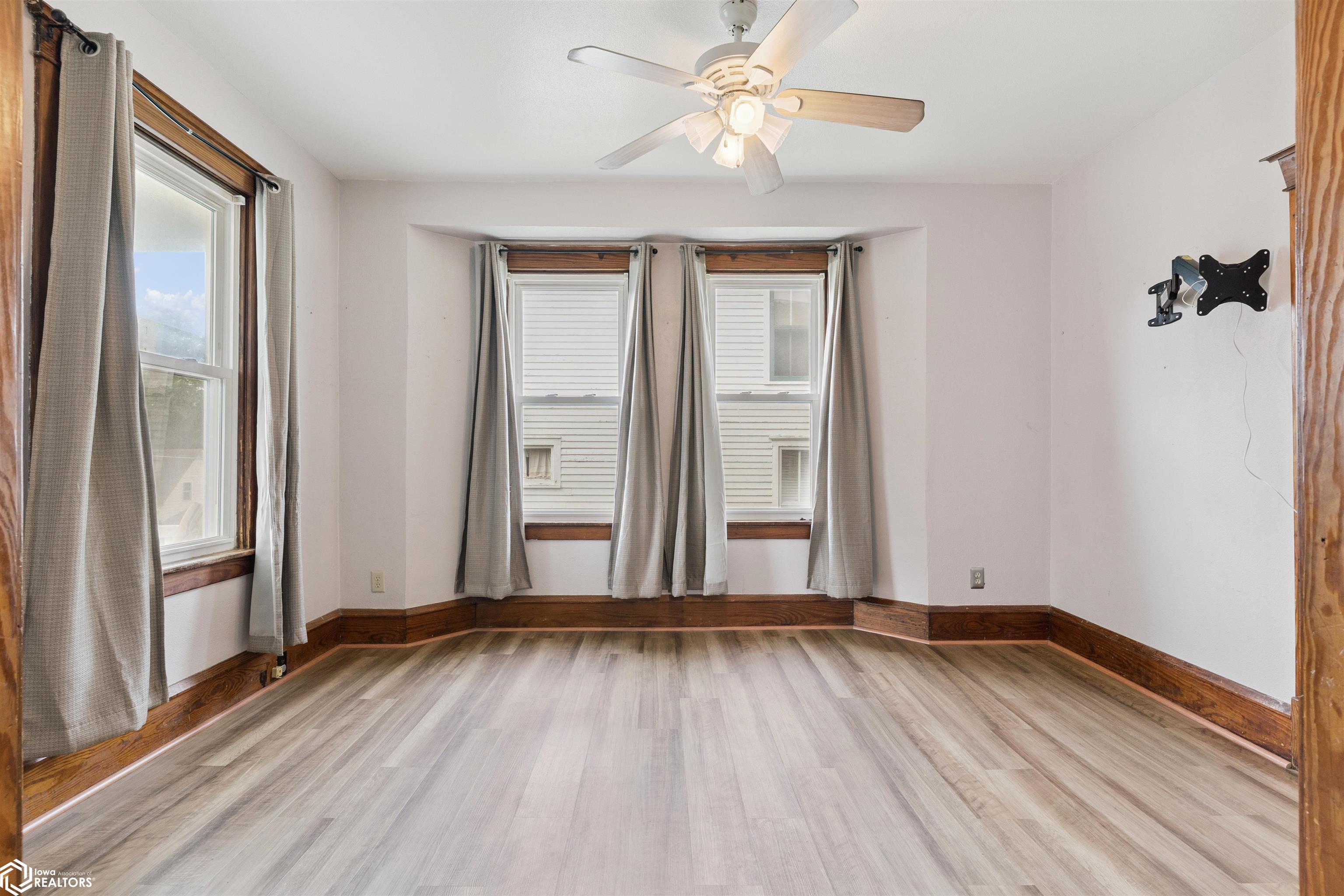 419 S Marshall Street, Burlington, Iowa image 9