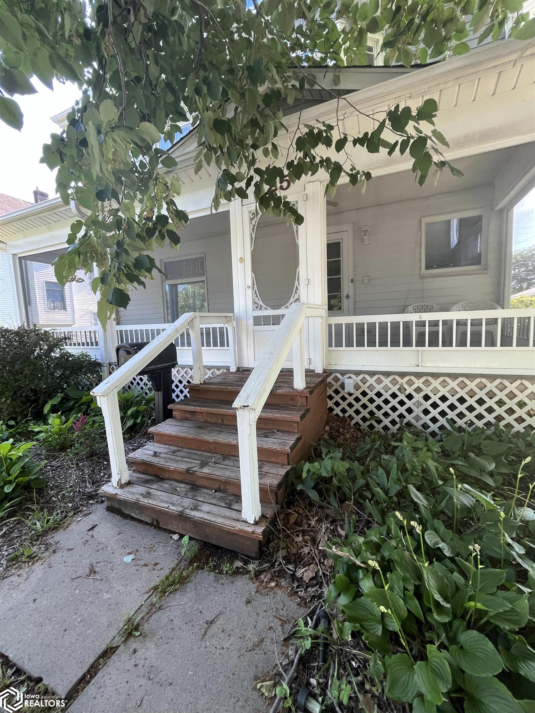 325 S Main Street, Albia, Iowa image 3