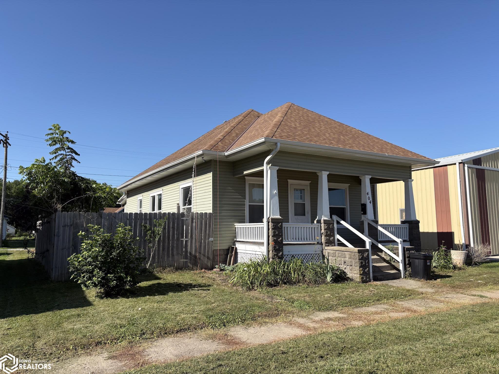 404 W Coolbaugh Street, Red Oak, Iowa image 2