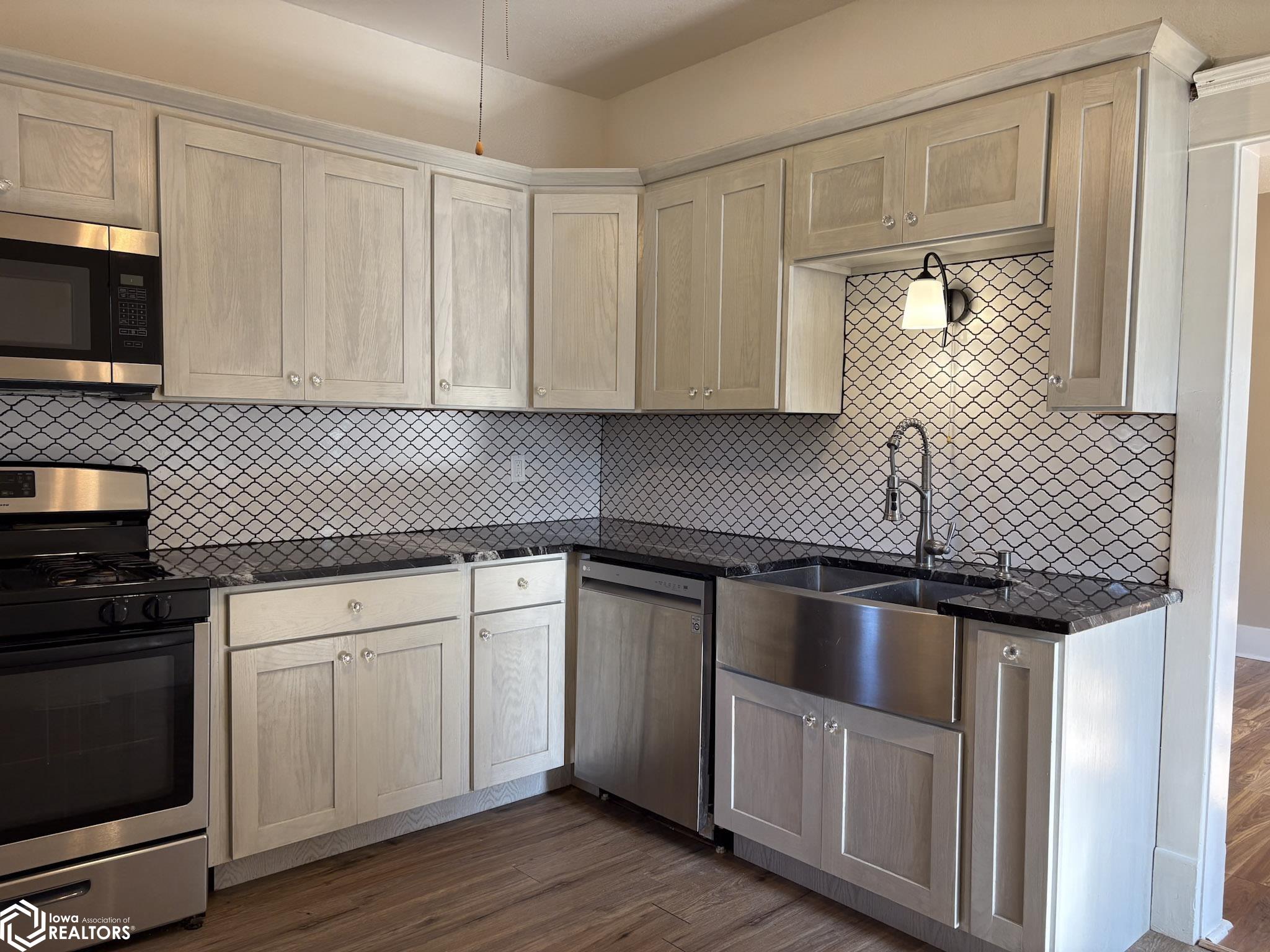 404 W Coolbaugh Street, Red Oak, Iowa image 15