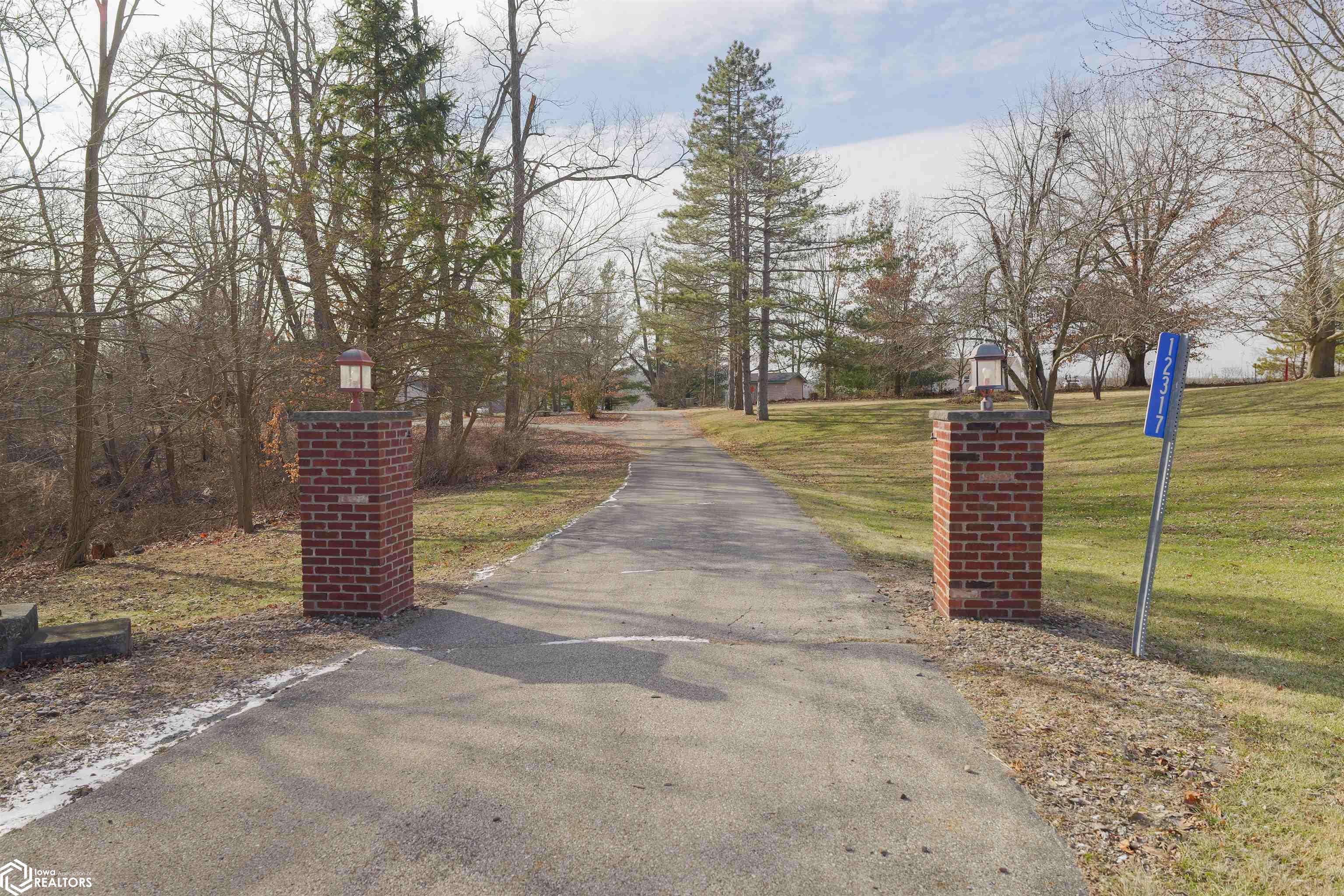 12317 Celestia Drive, Burlington, Iowa image 45