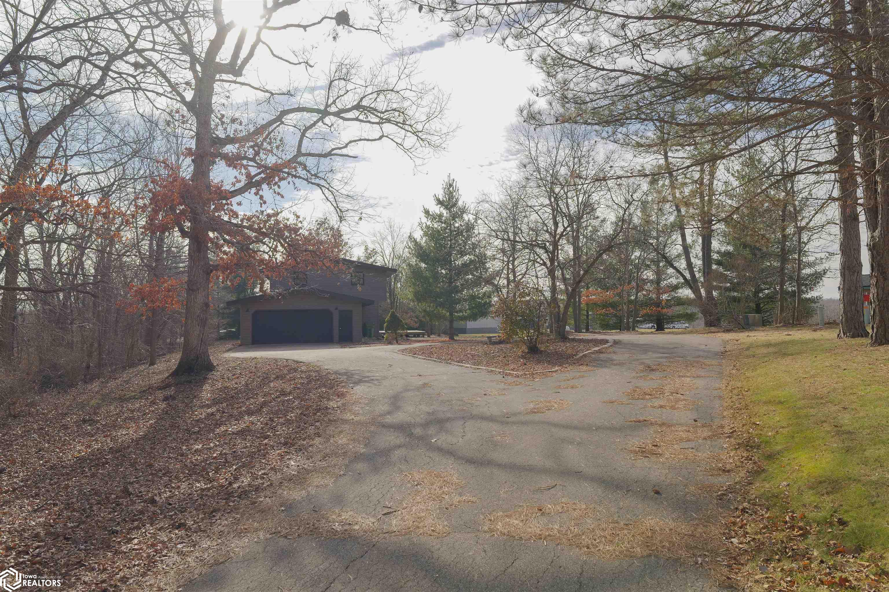 12317 Celestia Drive, Burlington, Iowa image 46