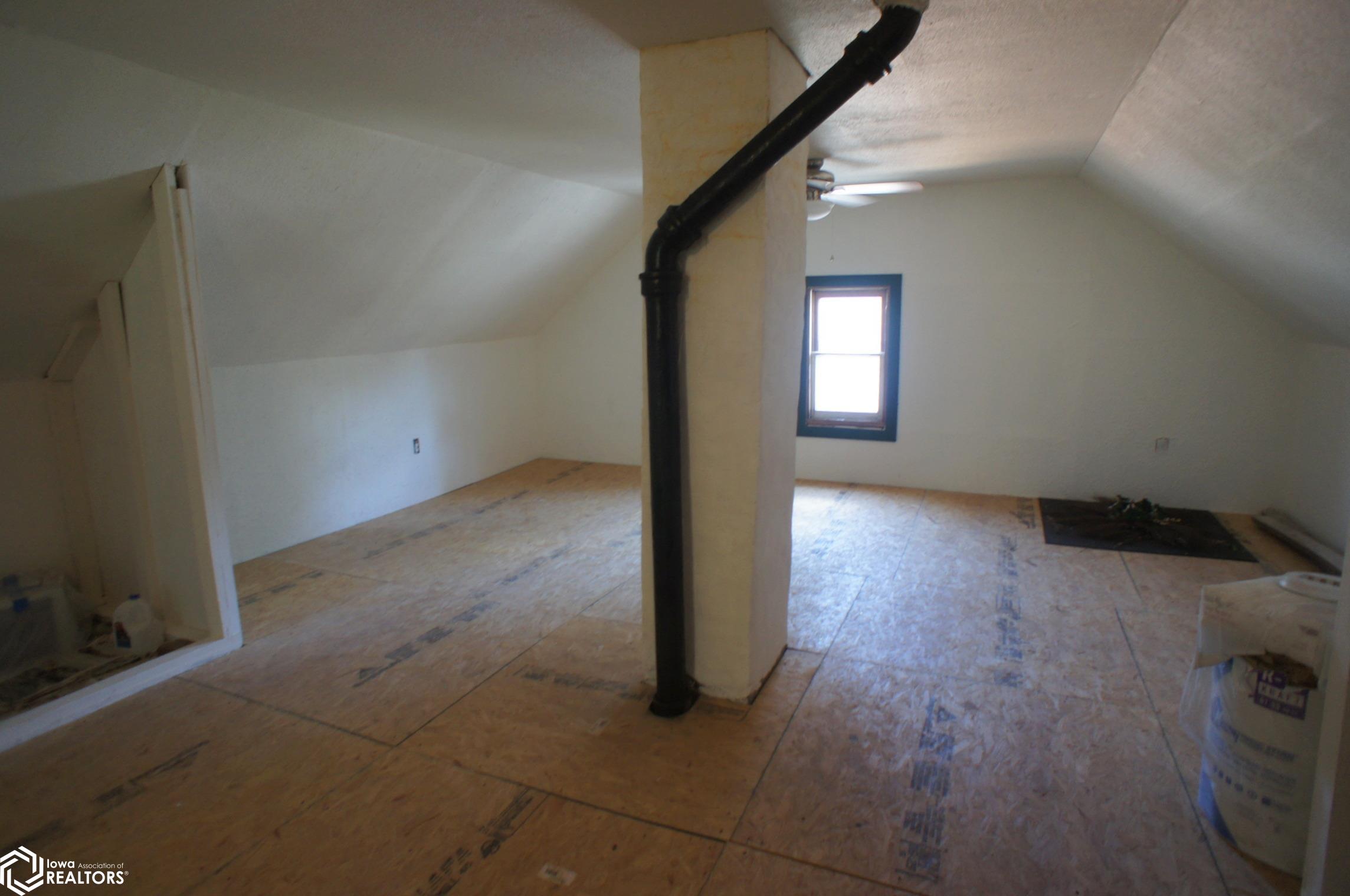 808 Elm Street, Webster City, Iowa image 20