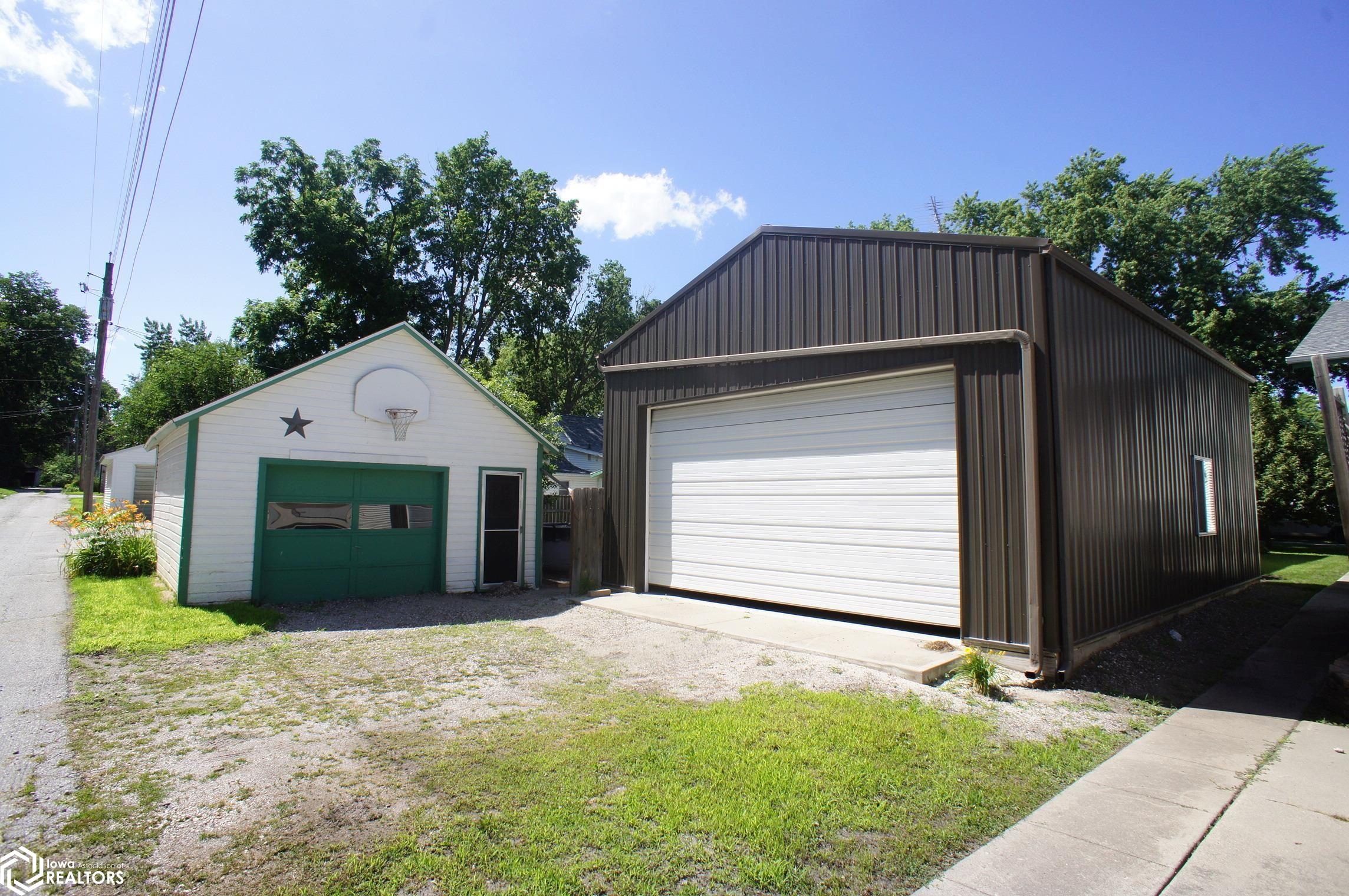 808 Elm Street, Webster City, Iowa image 27