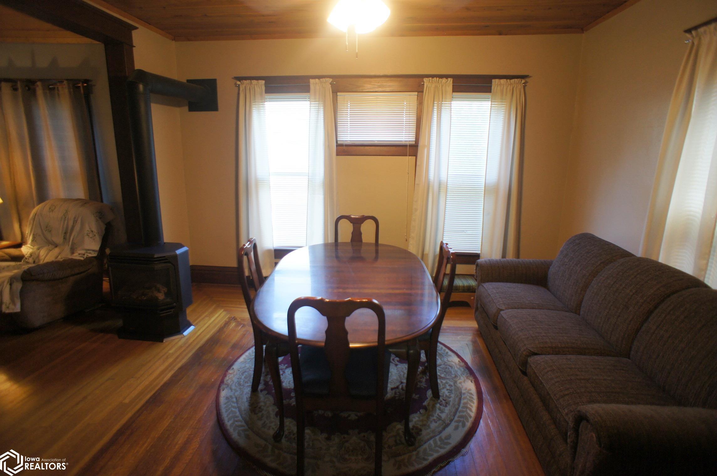 808 Elm Street, Webster City, Iowa image 8