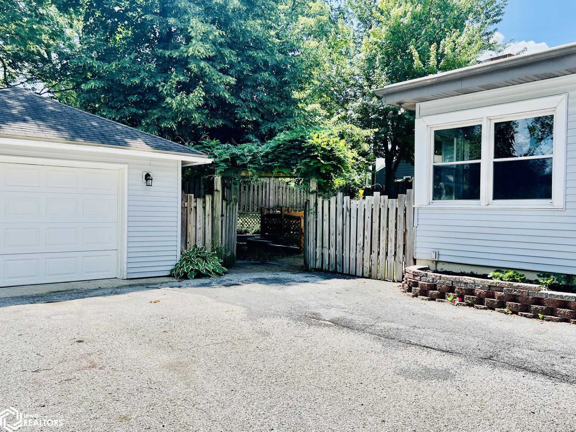 1008 1st Ave East, Oskaloosa, Iowa image 10