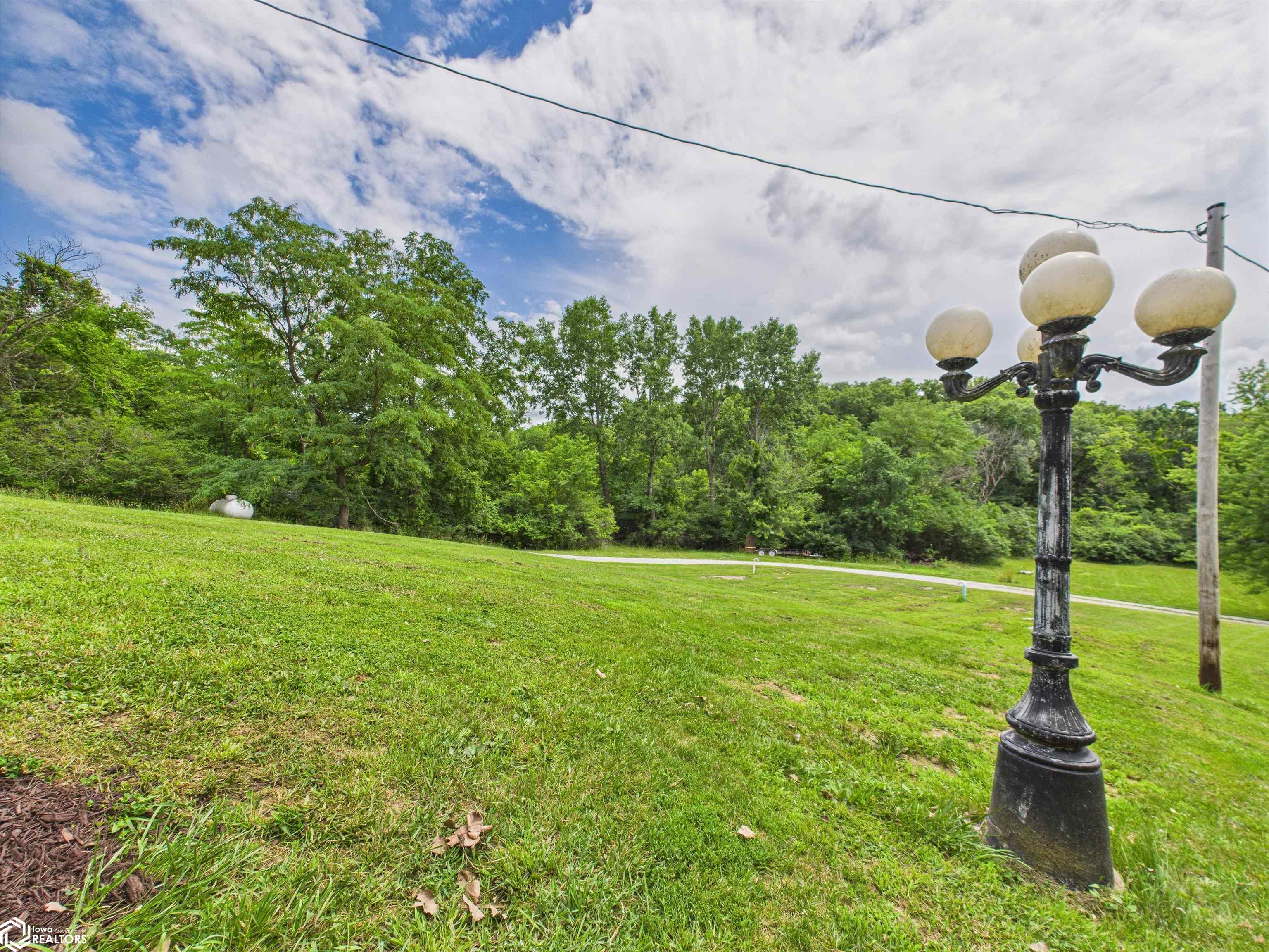 7273 Cliffland Road, Ottumwa, Iowa image 20