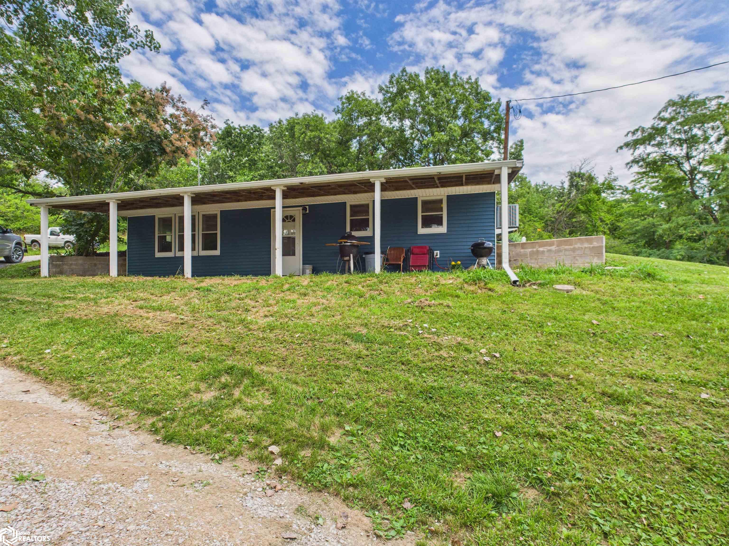 7273 Cliffland Road, Ottumwa, Iowa image 4