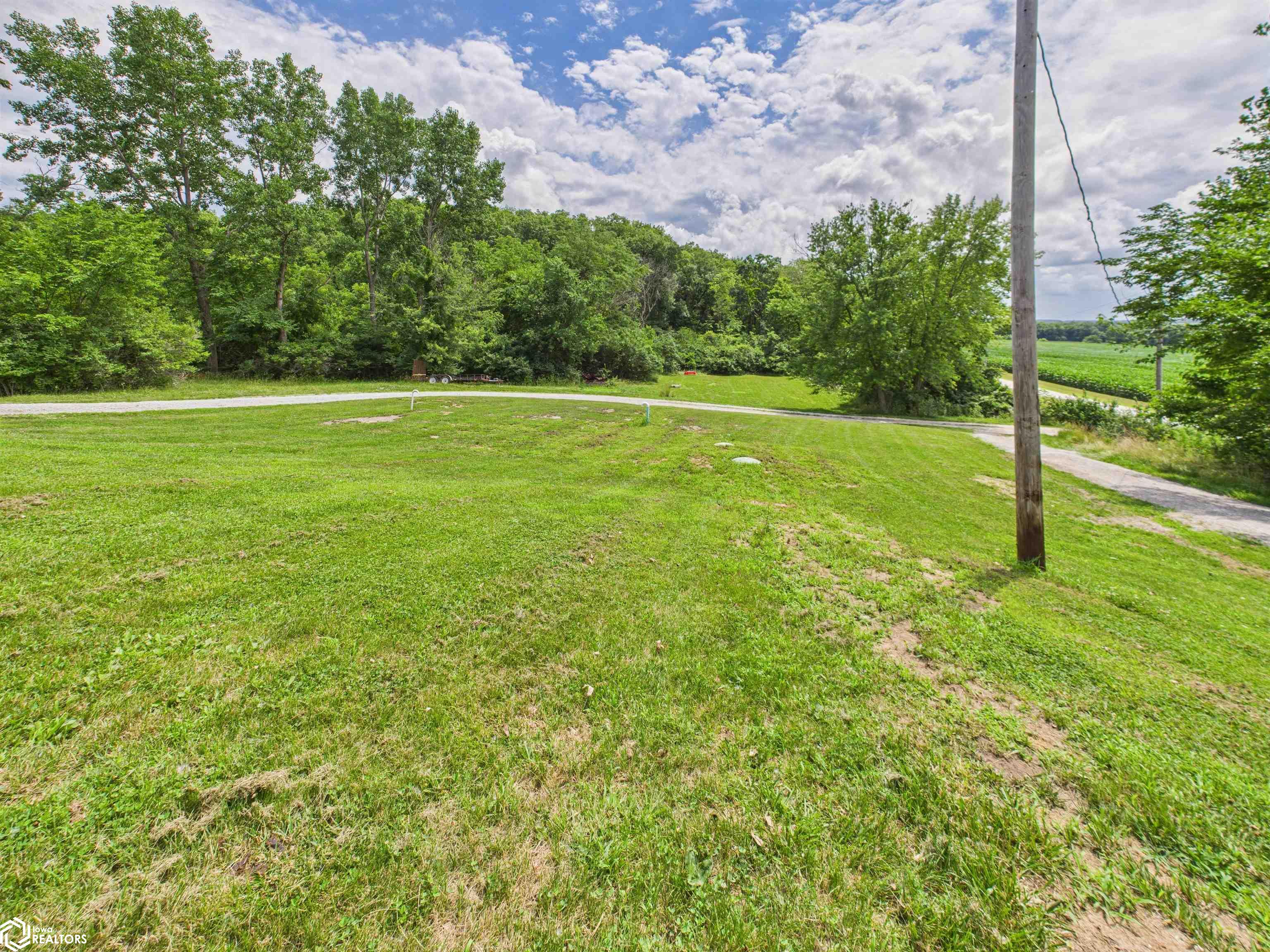 7273 Cliffland Road, Ottumwa, Iowa image 5