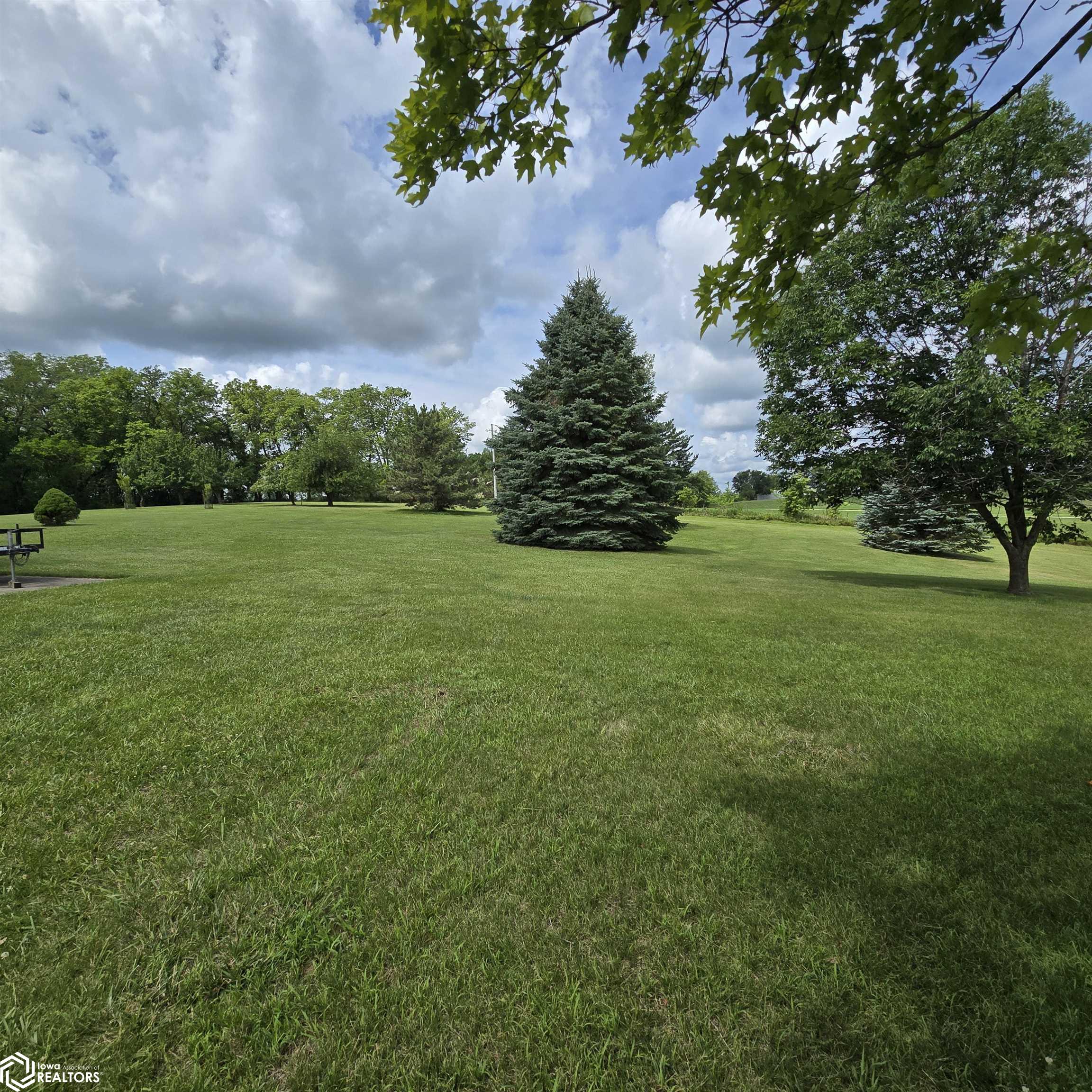 2196 Oxford Avenue, Oskaloosa, Iowa image 33