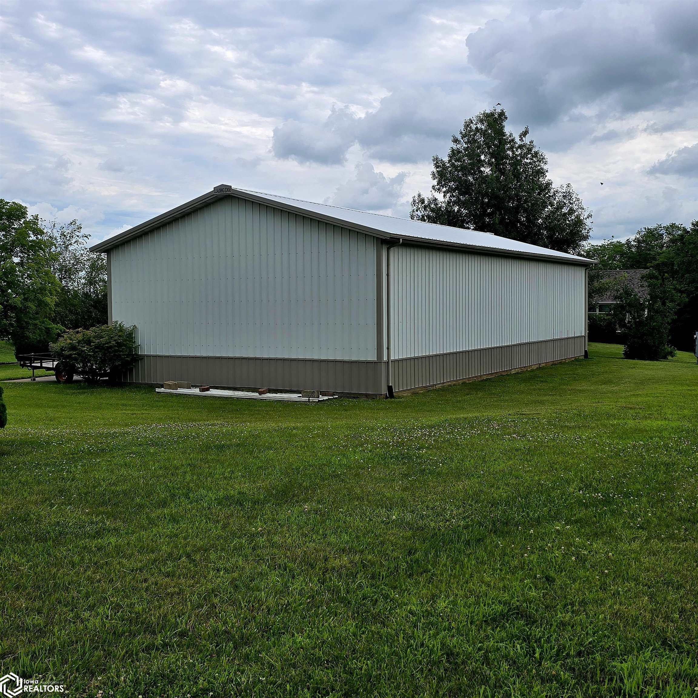 2196 Oxford Avenue, Oskaloosa, Iowa image 37