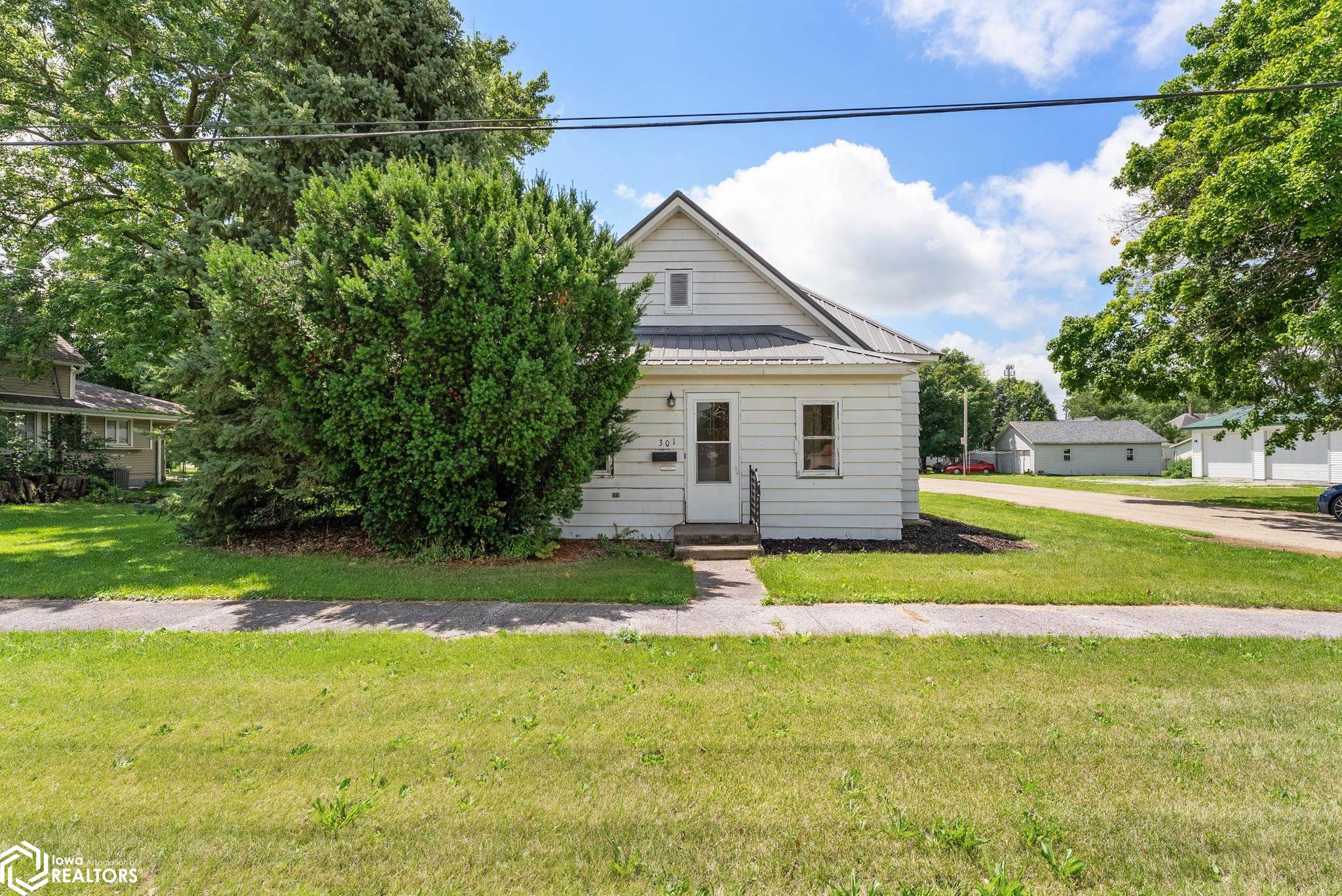301 E 7th Street, Washington, Iowa image 11