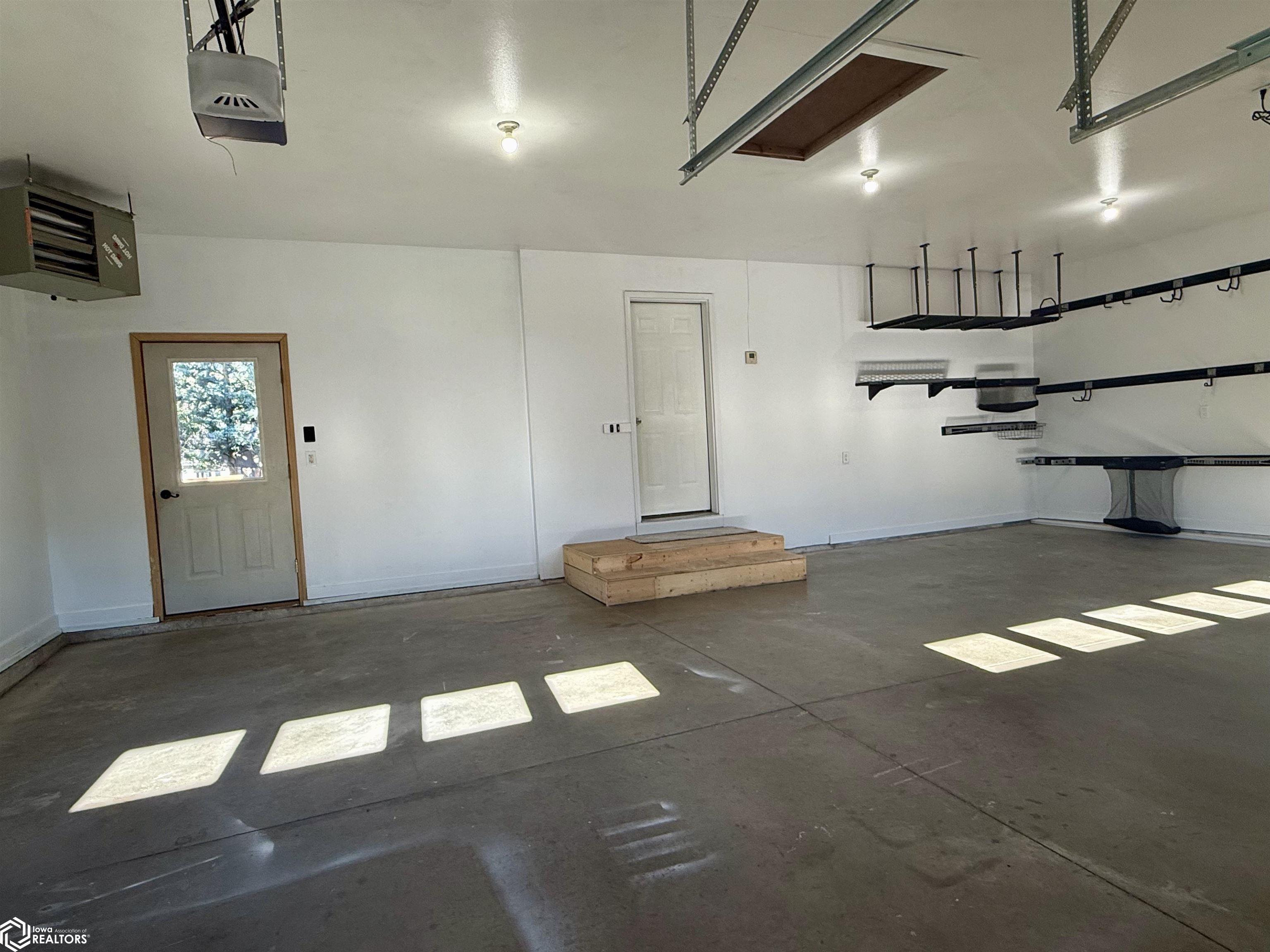 507 Hickory Lane, Jefferson, Iowa image 11