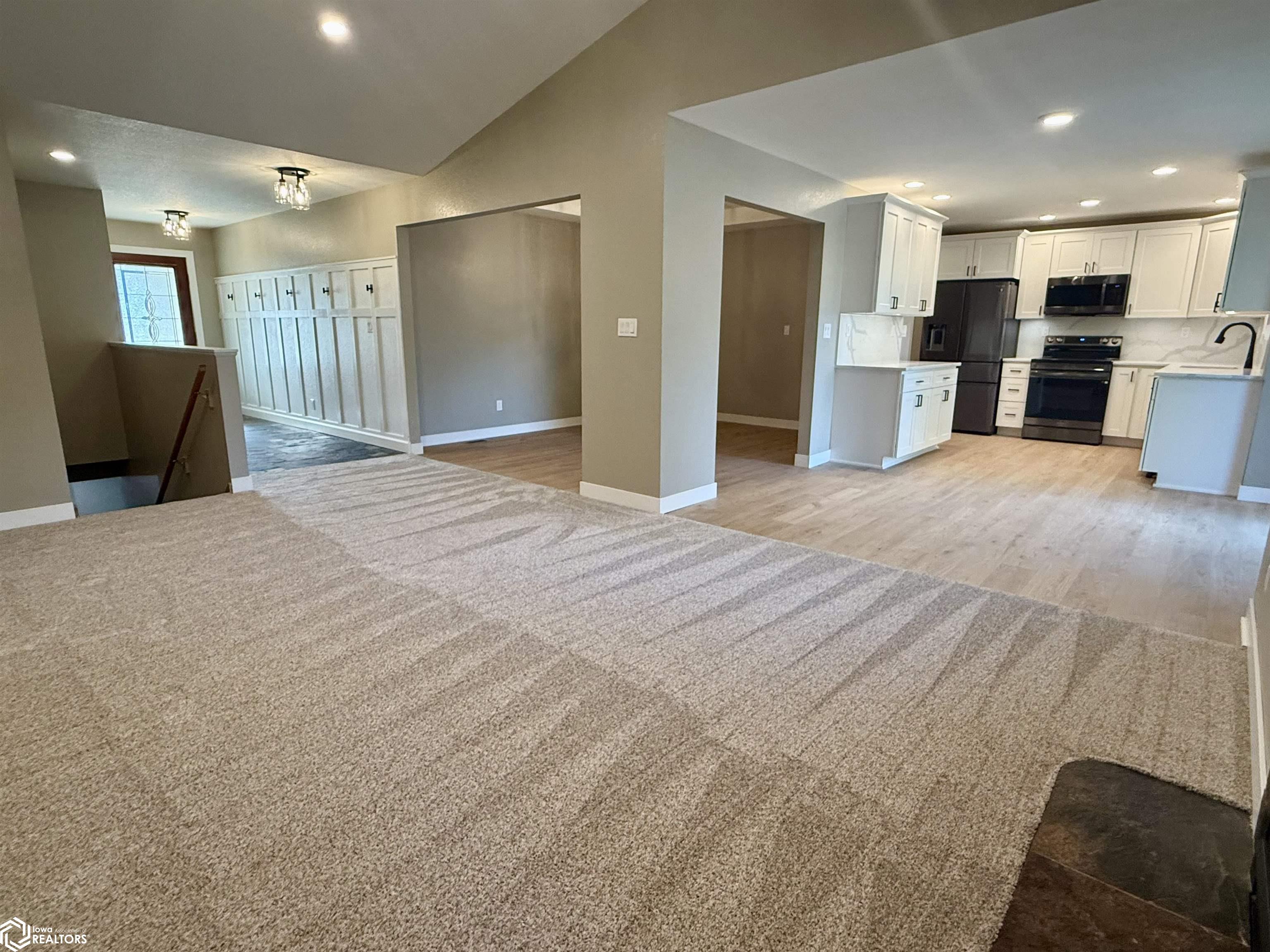 507 Hickory Lane, Jefferson, Iowa image 14