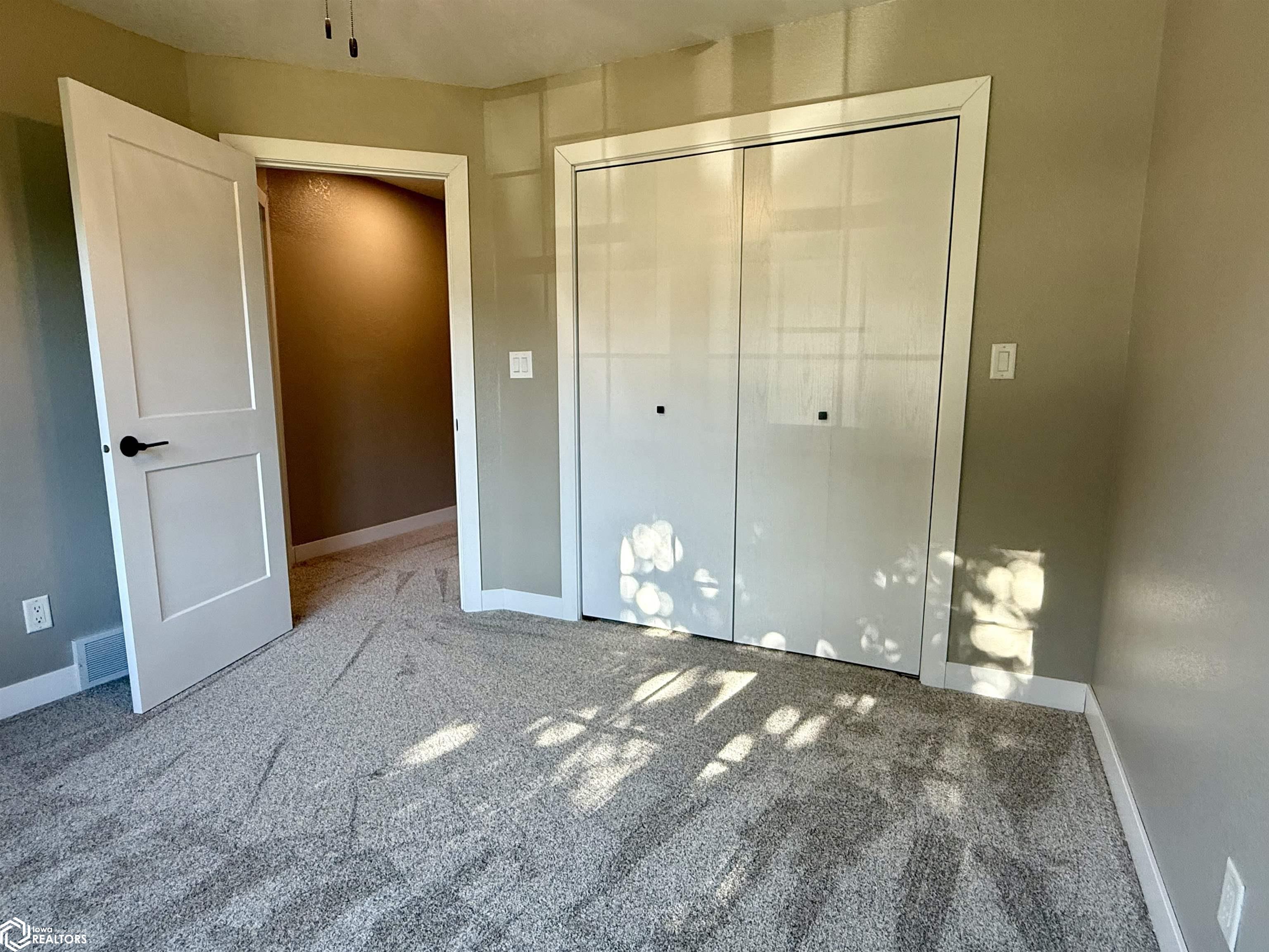 507 Hickory Lane, Jefferson, Iowa image 32
