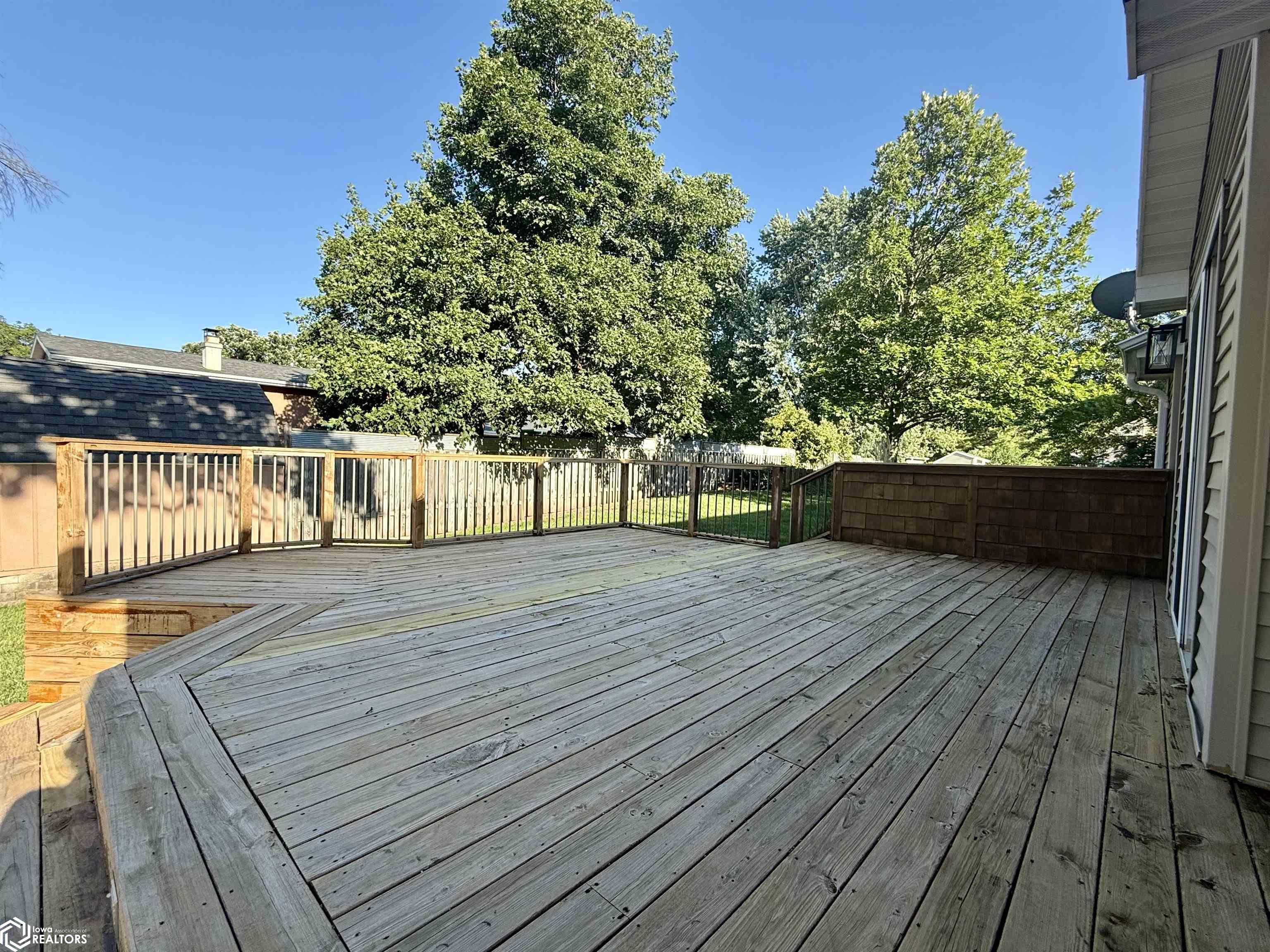 507 Hickory Lane, Jefferson, Iowa image 7