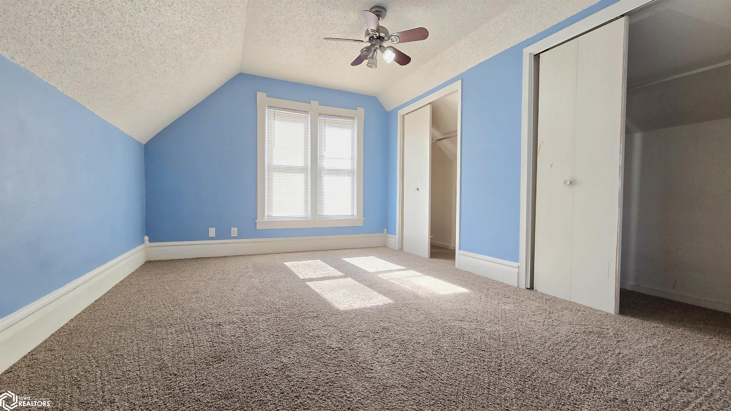 205 N Park Street, Lake Mills, Iowa image 15