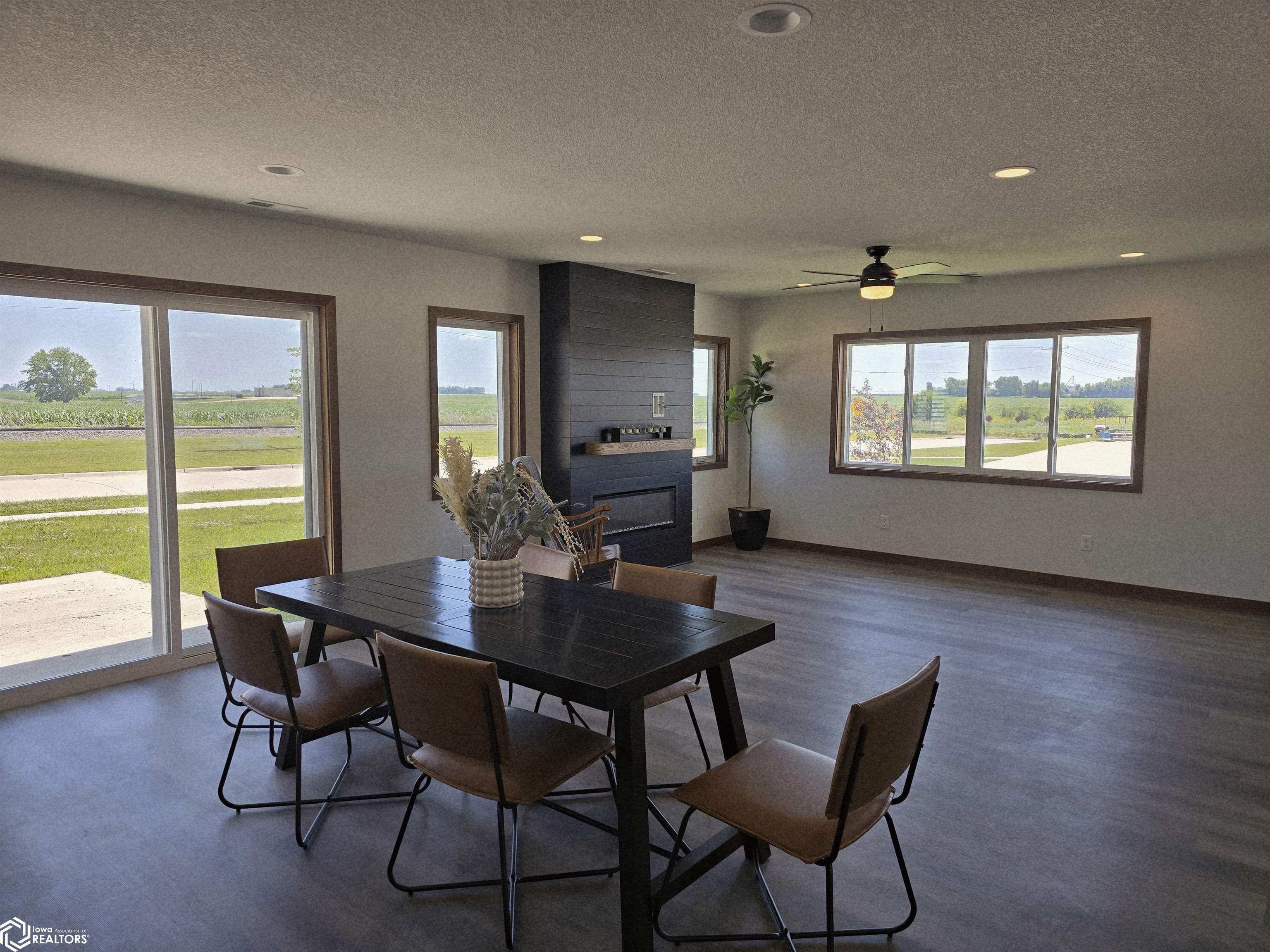 290 Fuller Drive, Garner, Iowa image 4