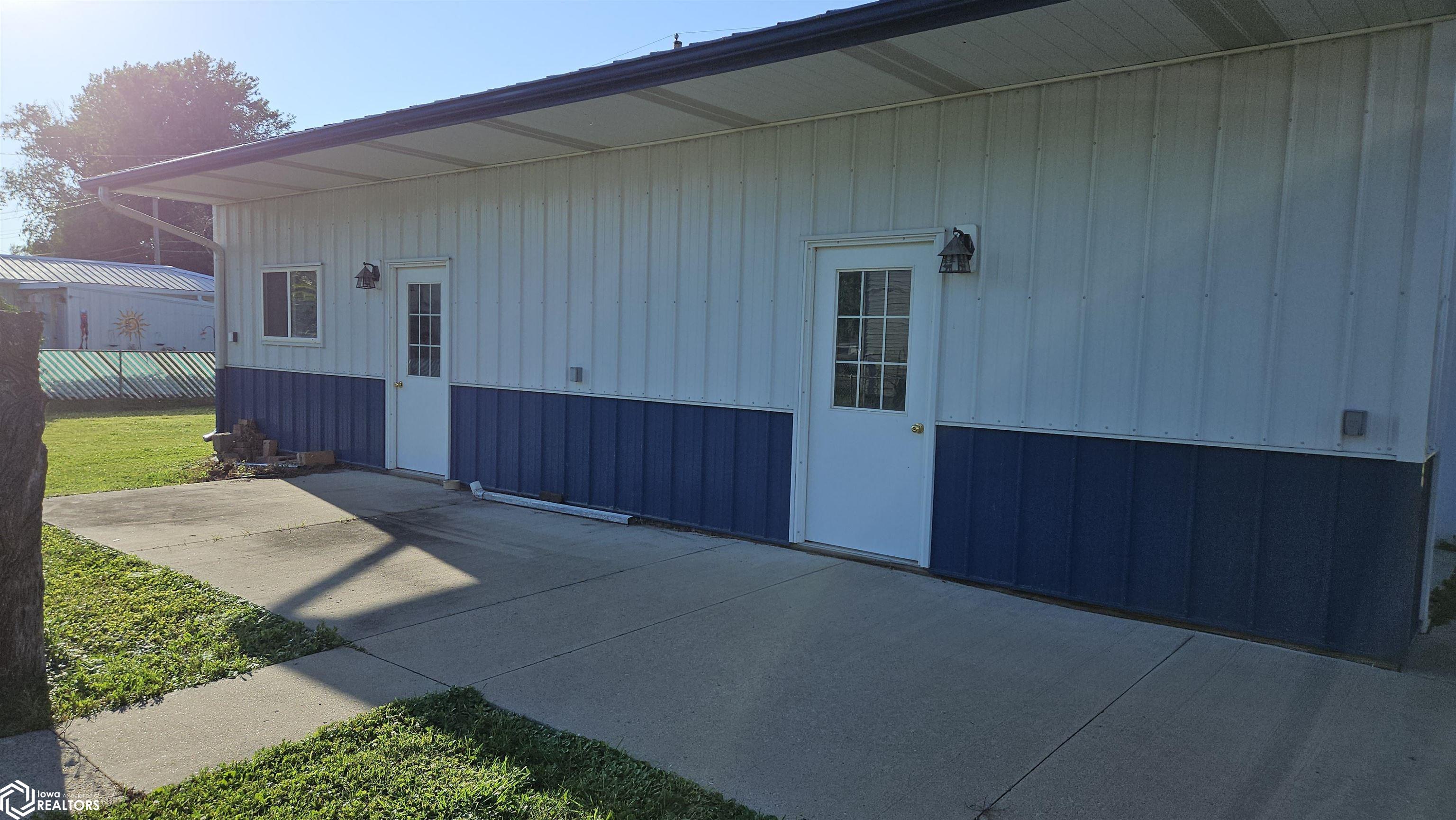 925 Lee, Ottumwa, Iowa image 37