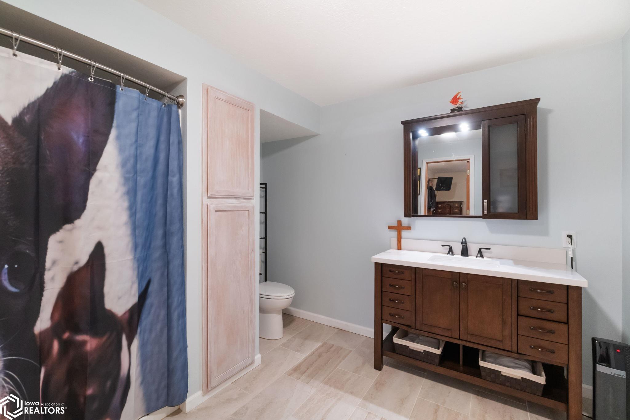 65 Granite Court, Mason City, Iowa image 32