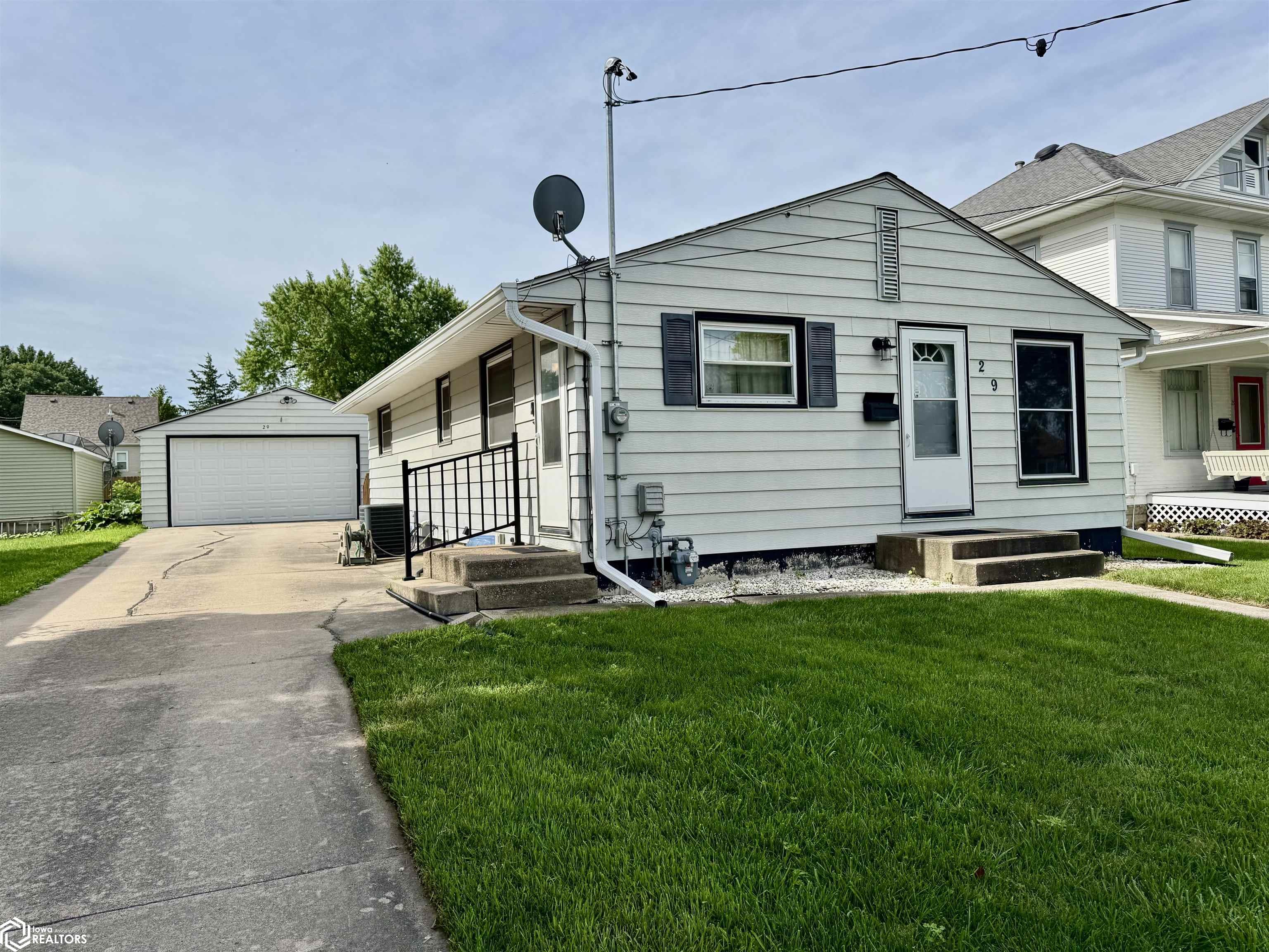 29 20th St Se, Mason City, Iowa image 1