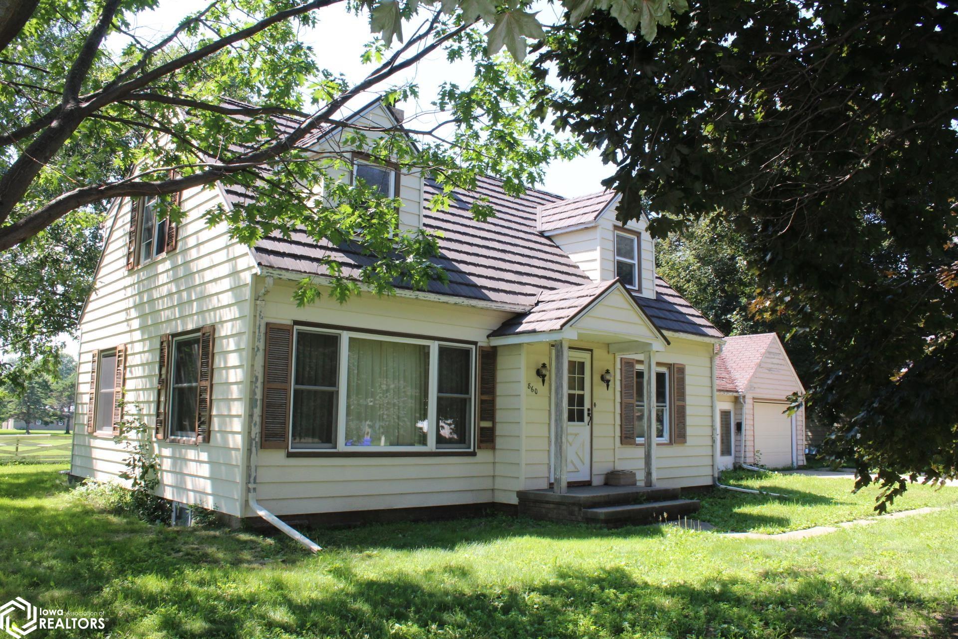 860 Division Street, Garner, Iowa image 2