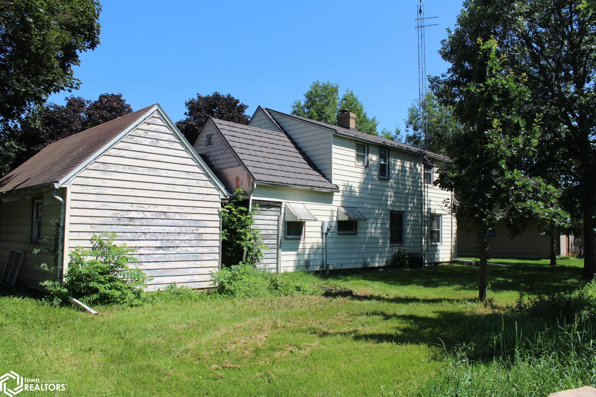 860 Division Street, Garner, Iowa image 3