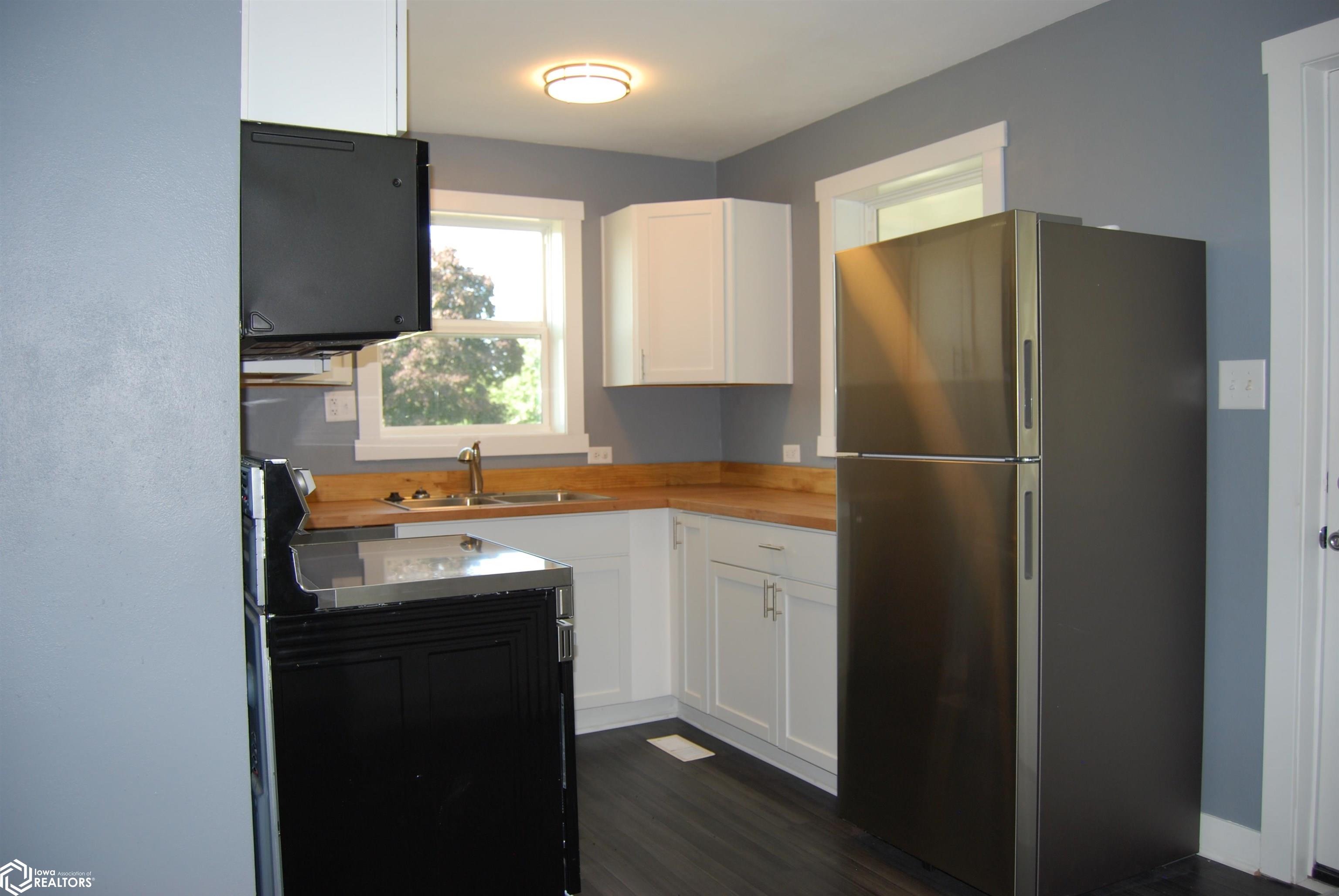 518 N 1st Street, Knoxville, Iowa image 3