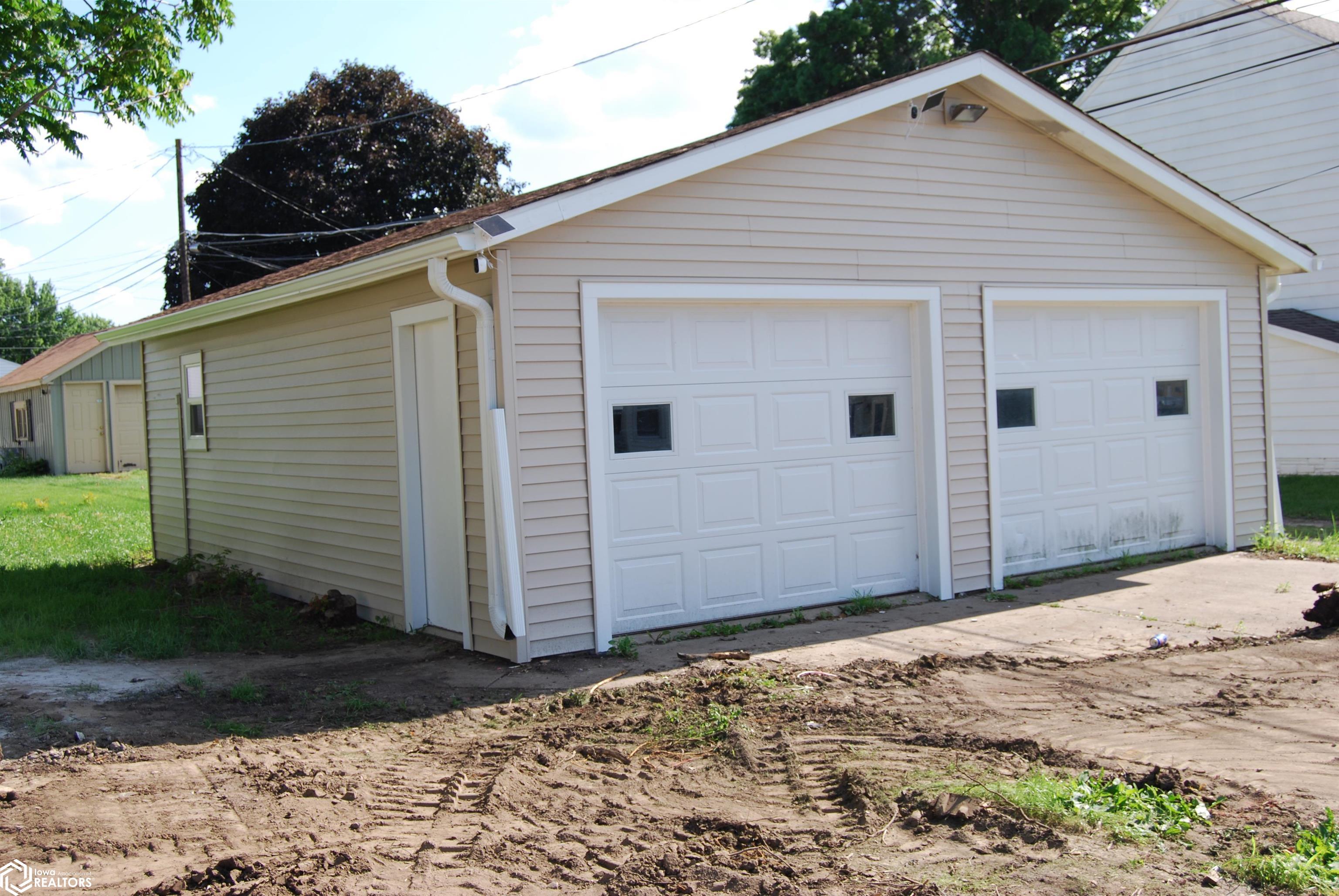 518 N 1st Street, Knoxville, Iowa image 7