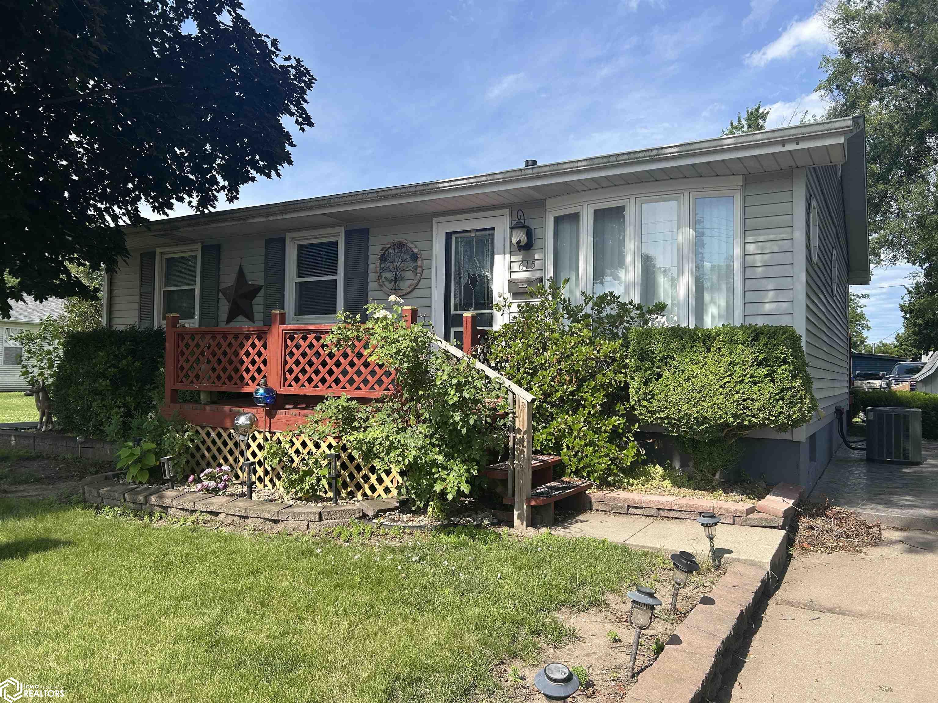 615 S Moore Street, Ottumwa, Iowa image 1
