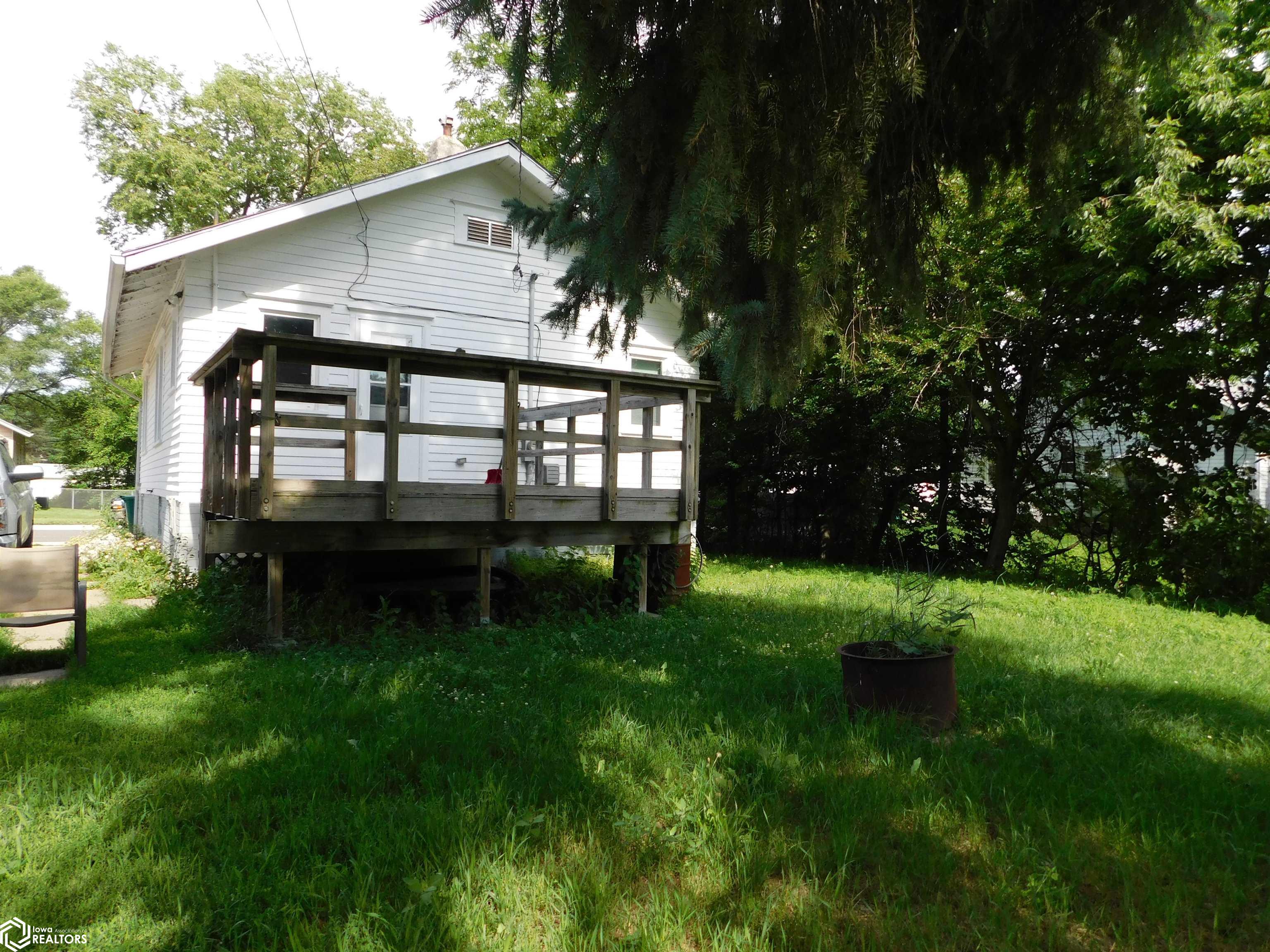 713 N Elm Street, Creston, Iowa image 2