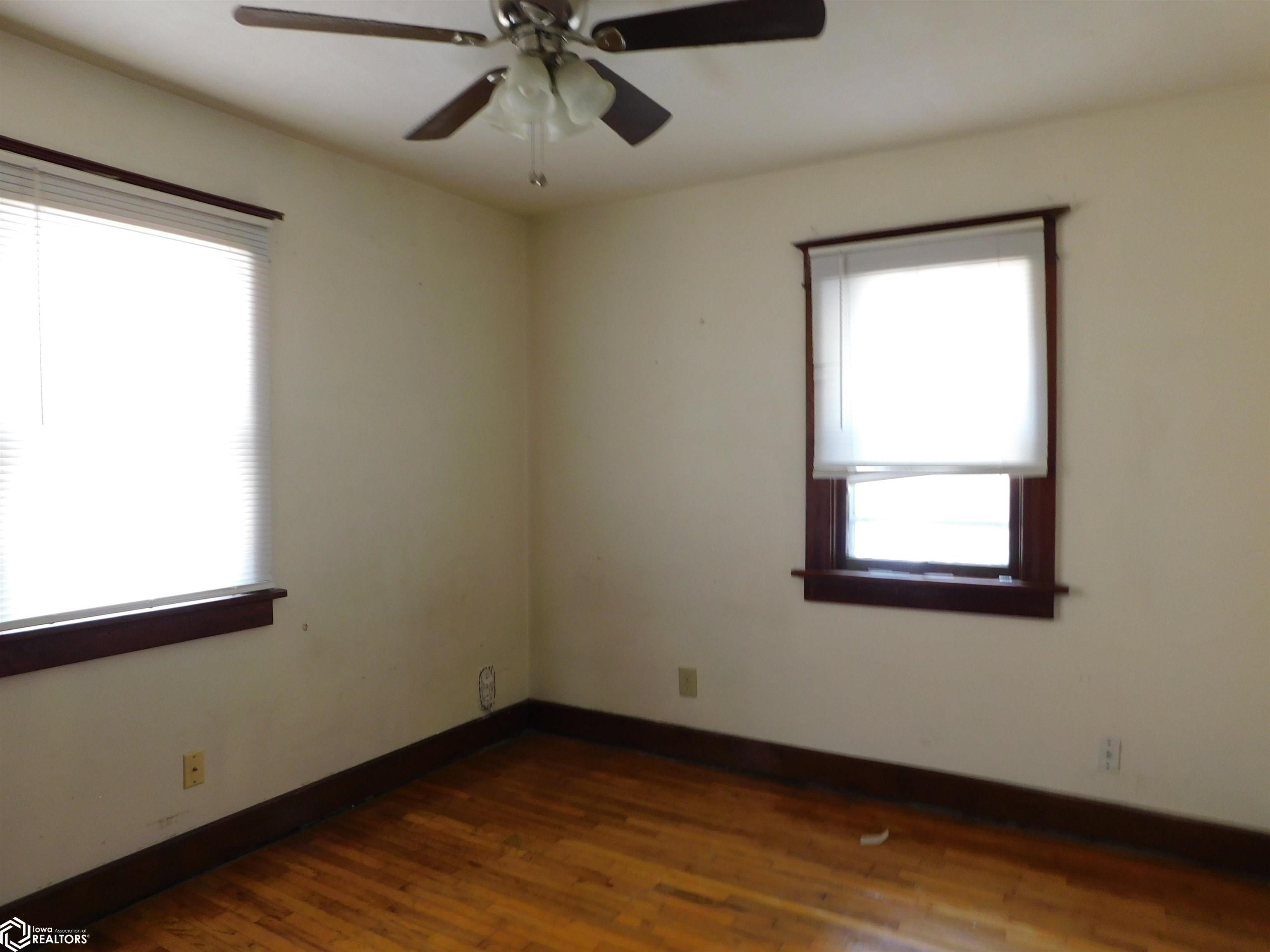 711 N Elm Street, Creston, Iowa image 10