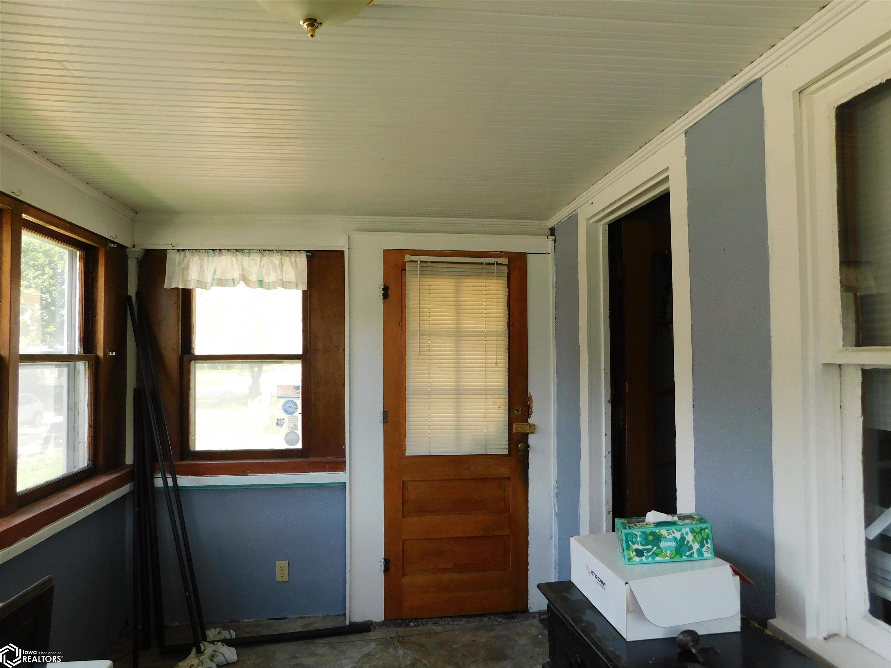 711 N Elm Street, Creston, Iowa image 2